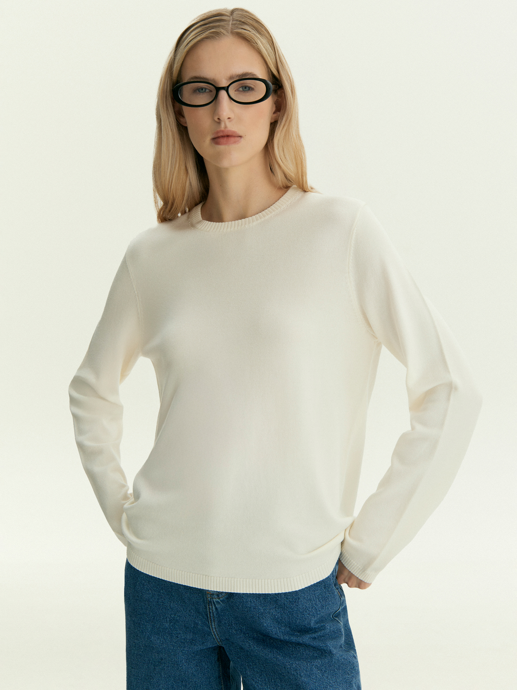 Джемпер из вискозного трикотажа с добавлением шерсти 7990₽