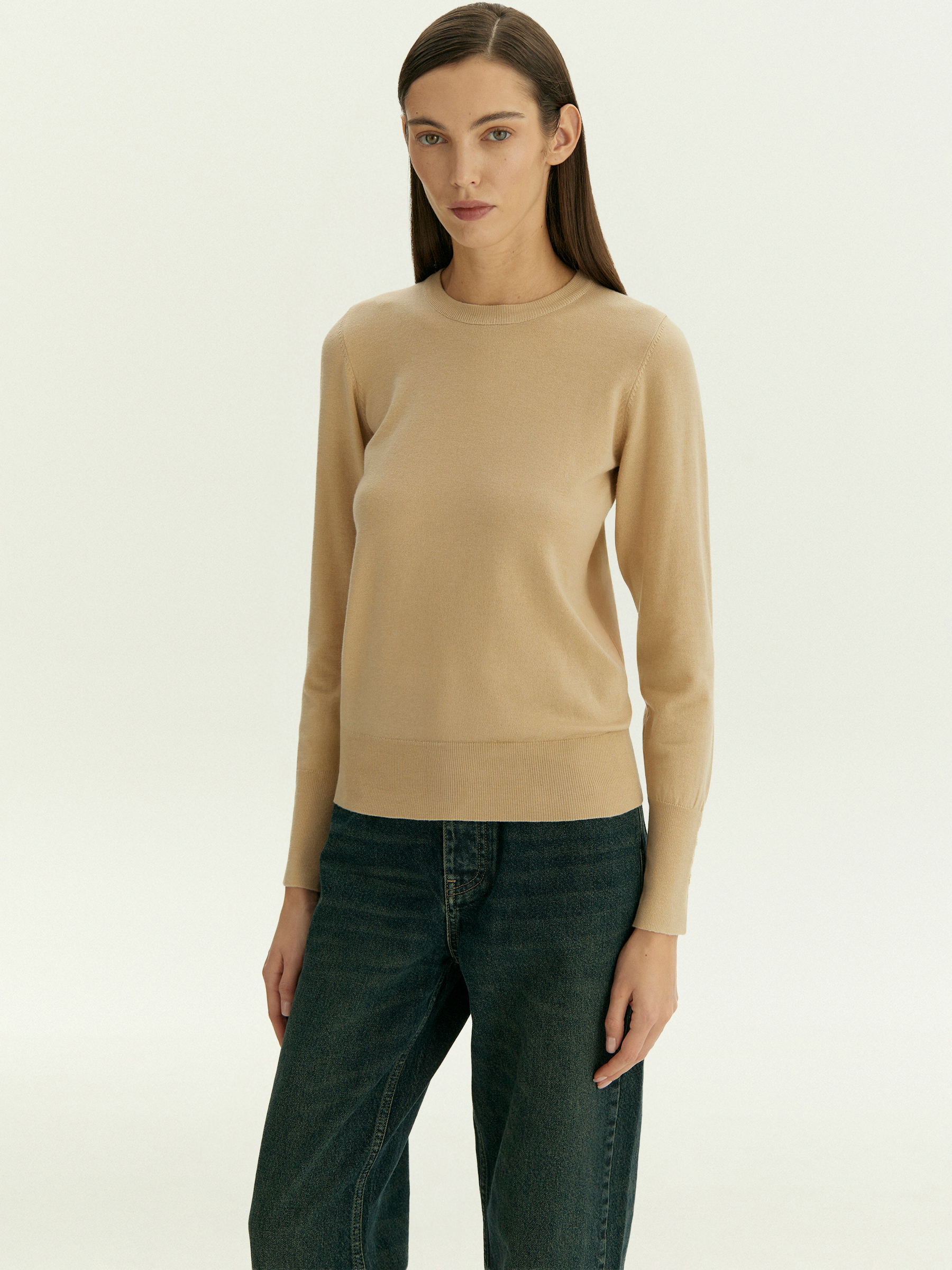 Джемпер из вискозного трикотажа с добавлением шерсти 3590₽