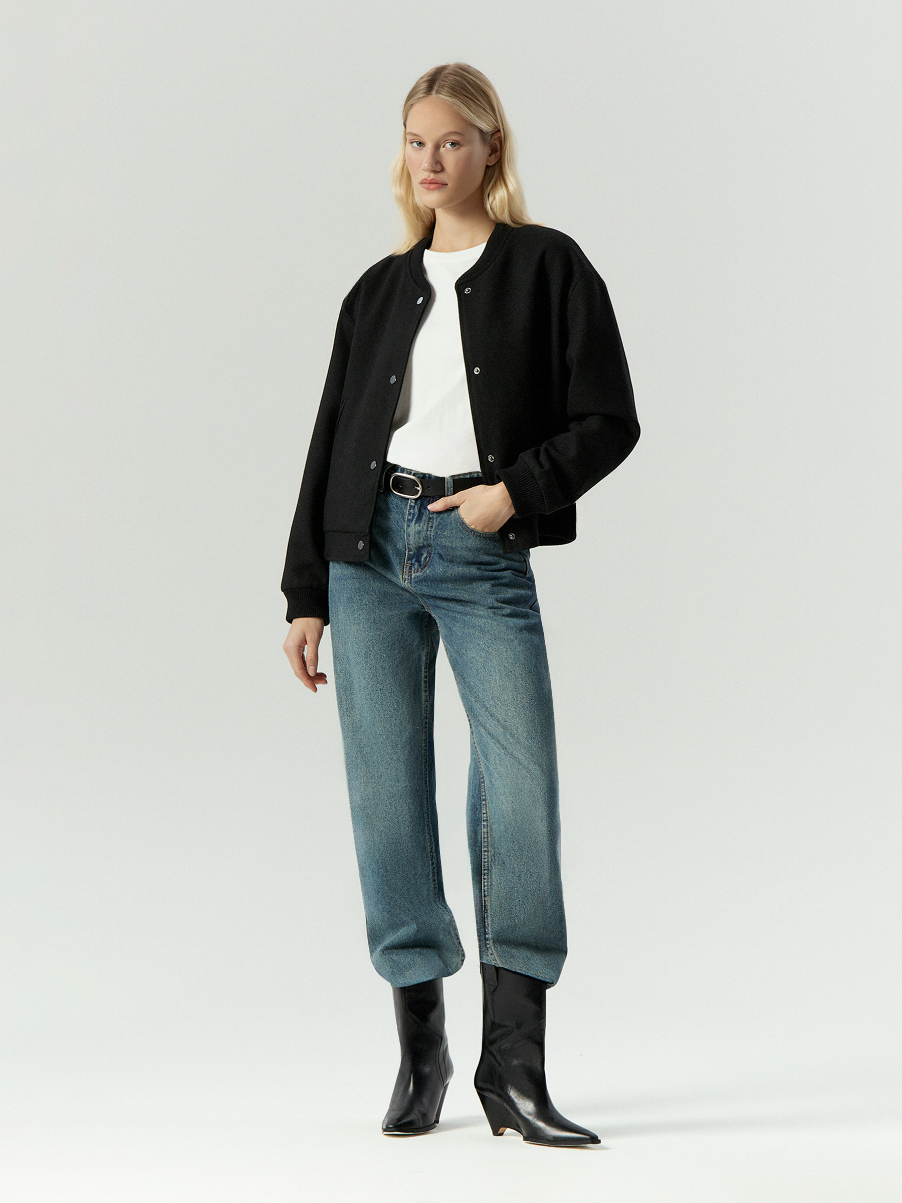 Бомбер из пальтовой ткани 22390₽