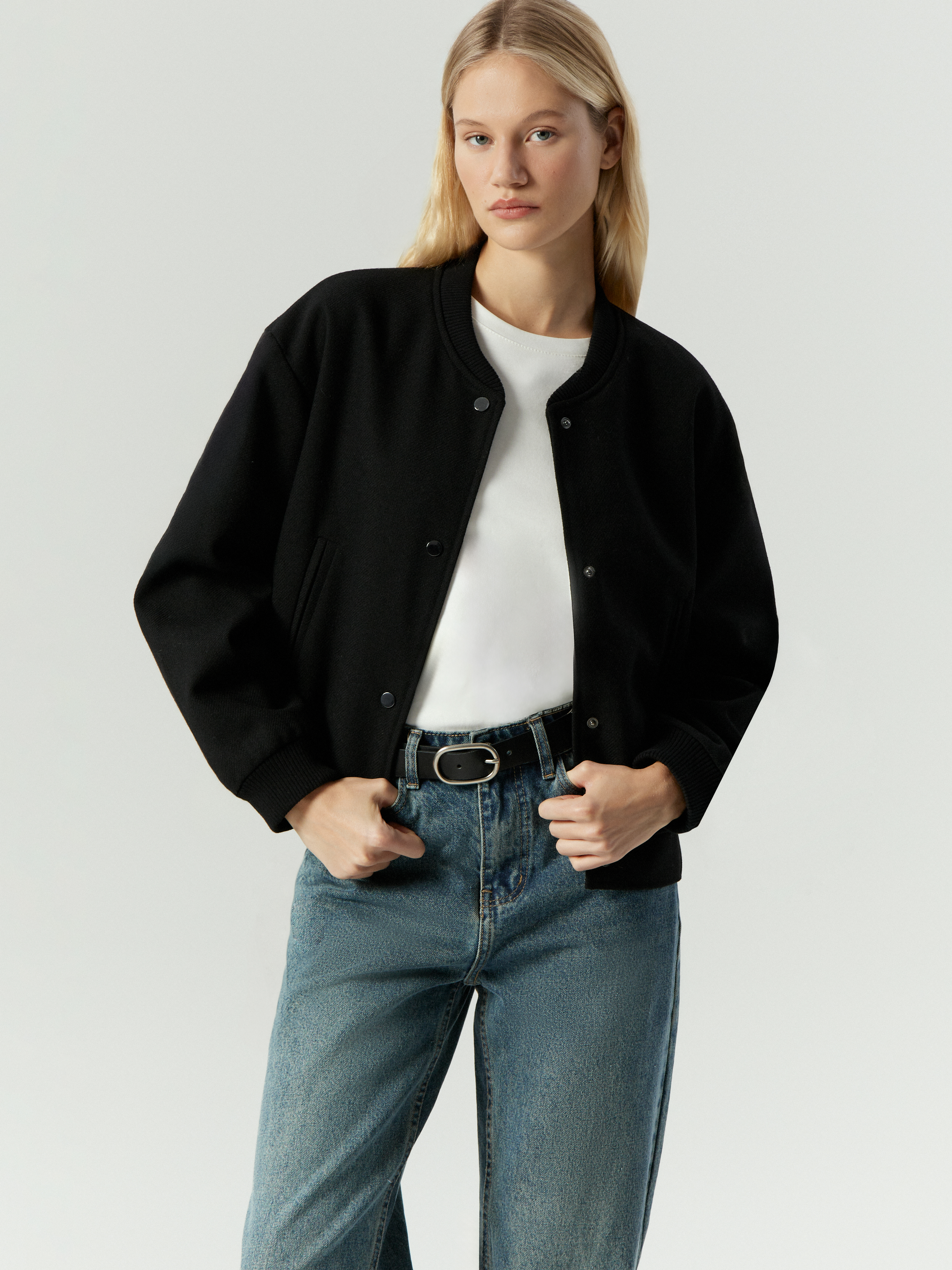 Бомбер из пальтовой ткани 31990₽