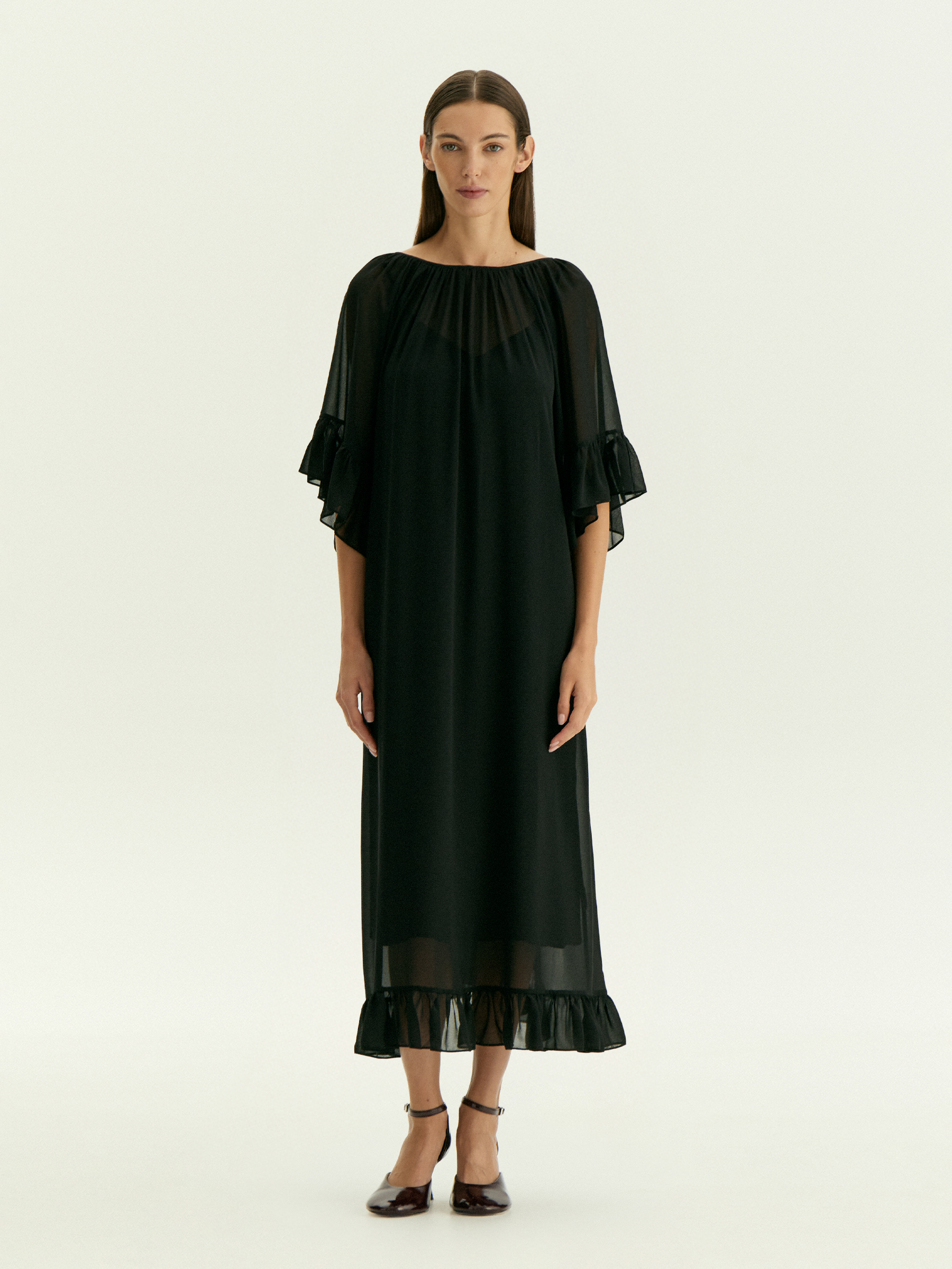 Платье макси из шифона 8190₽