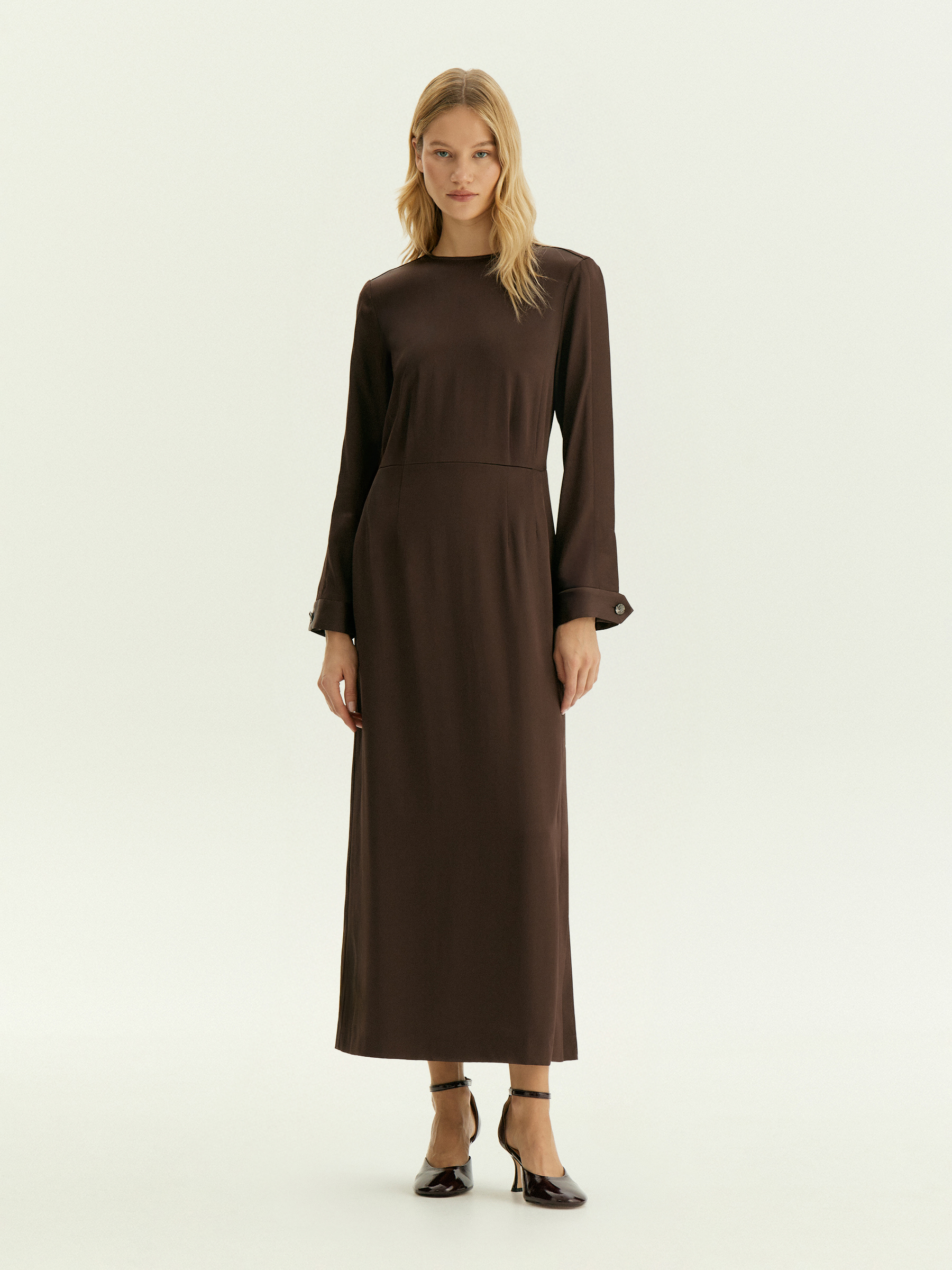 Платье макси из вискозы 14390₽