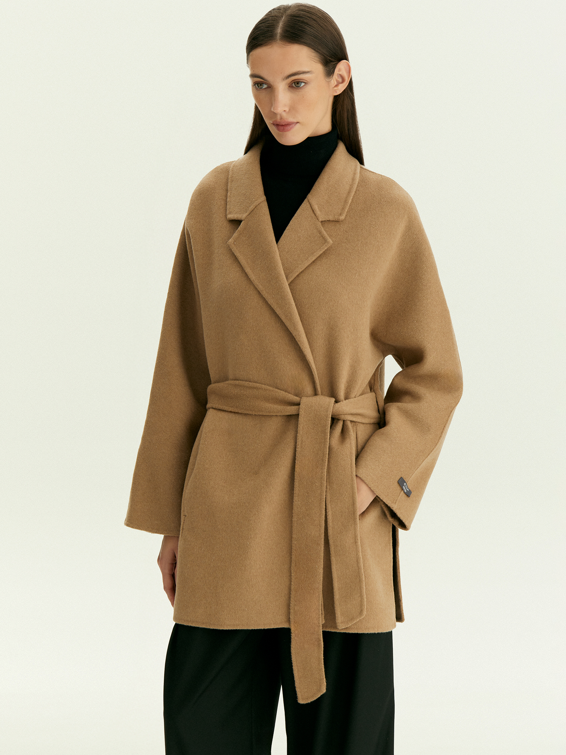 Полупальто-халат из шерсти 15590₽