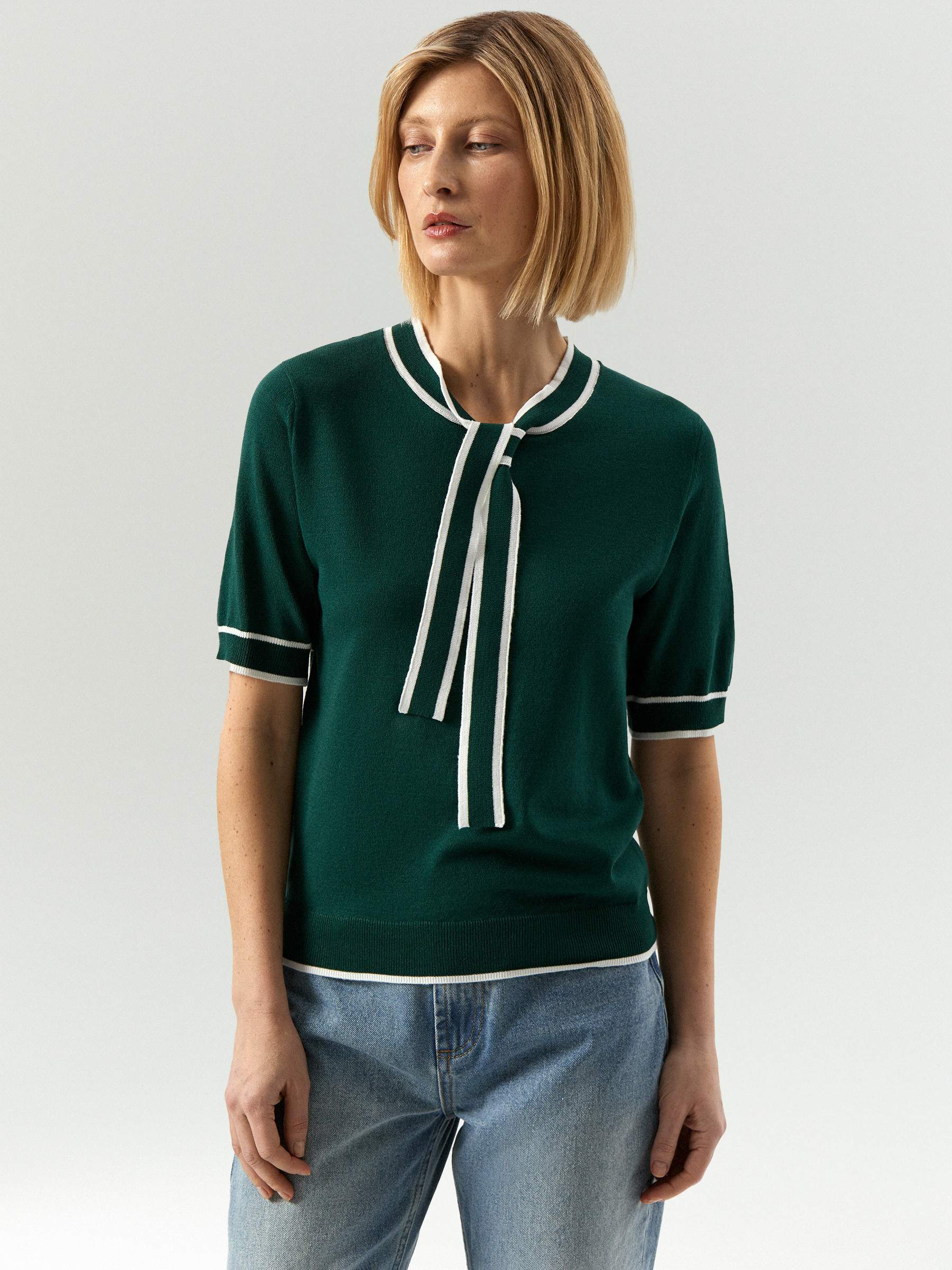 Футболка с воротником-бантом 5090₽