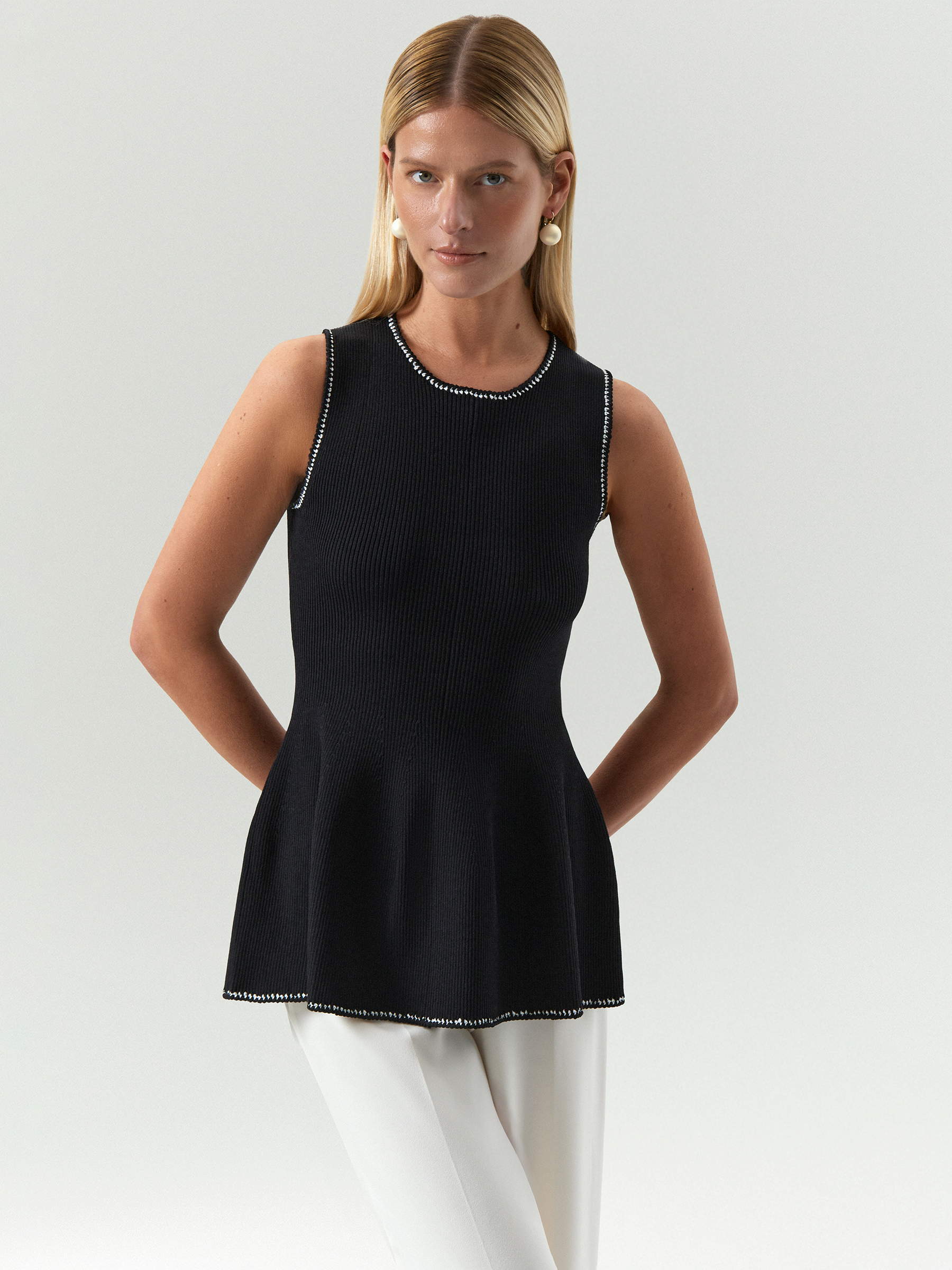 Трикотажный топ 8990₽