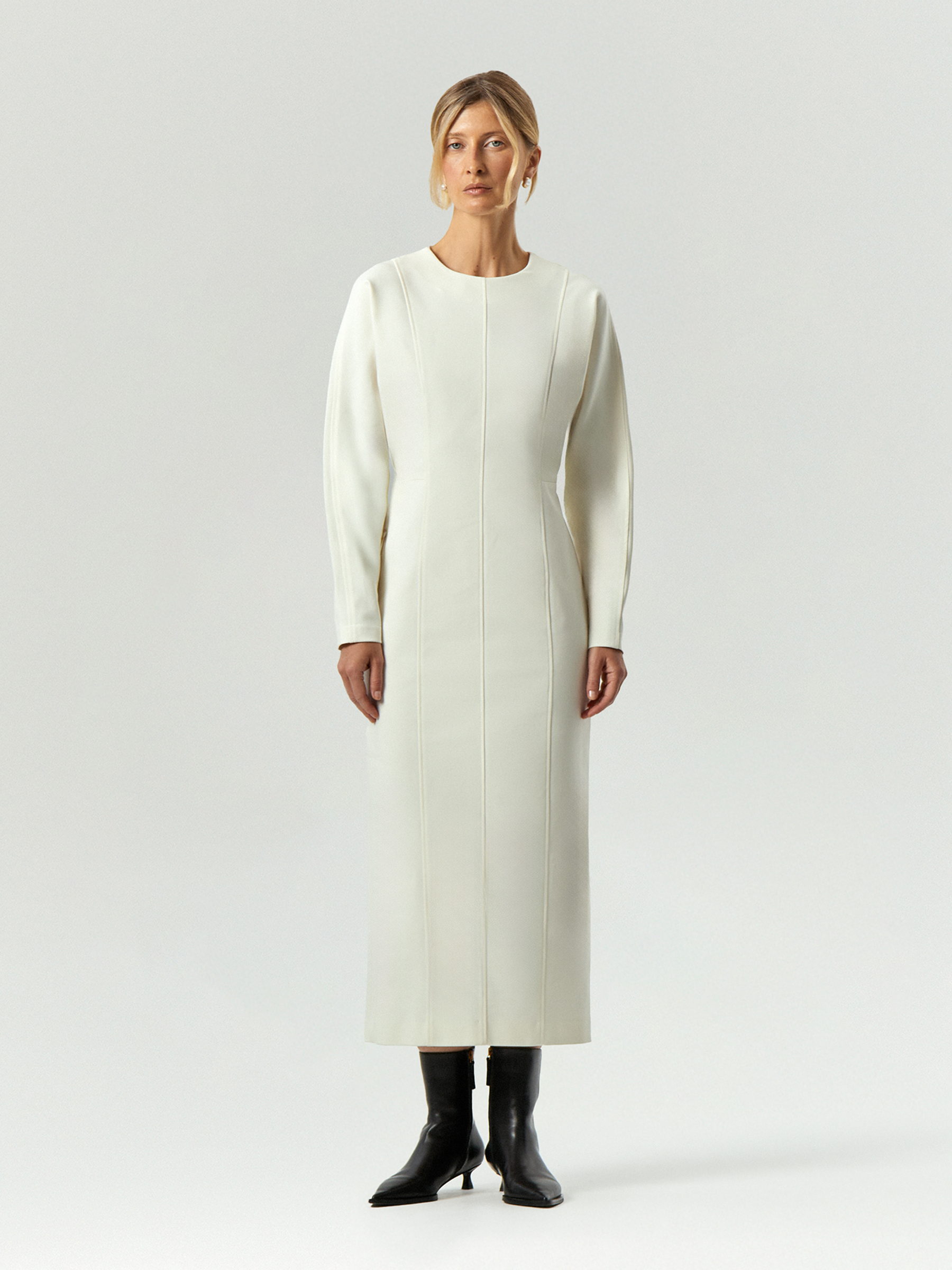 Платье миди из эластичного хлопка 4990₽