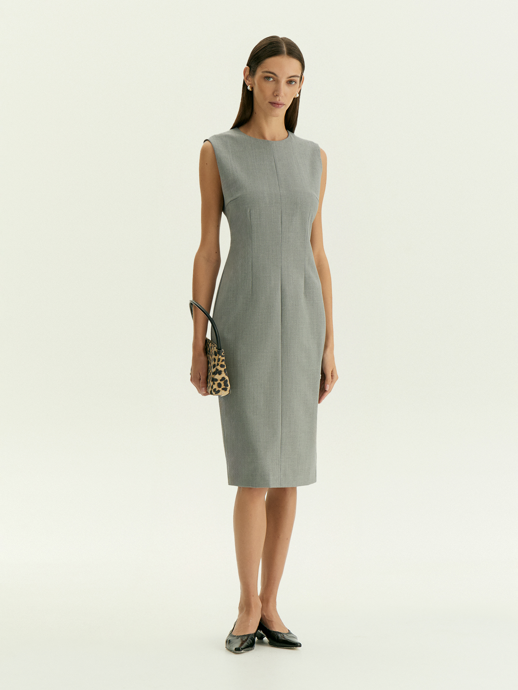 Платье-футляр миди 5990₽