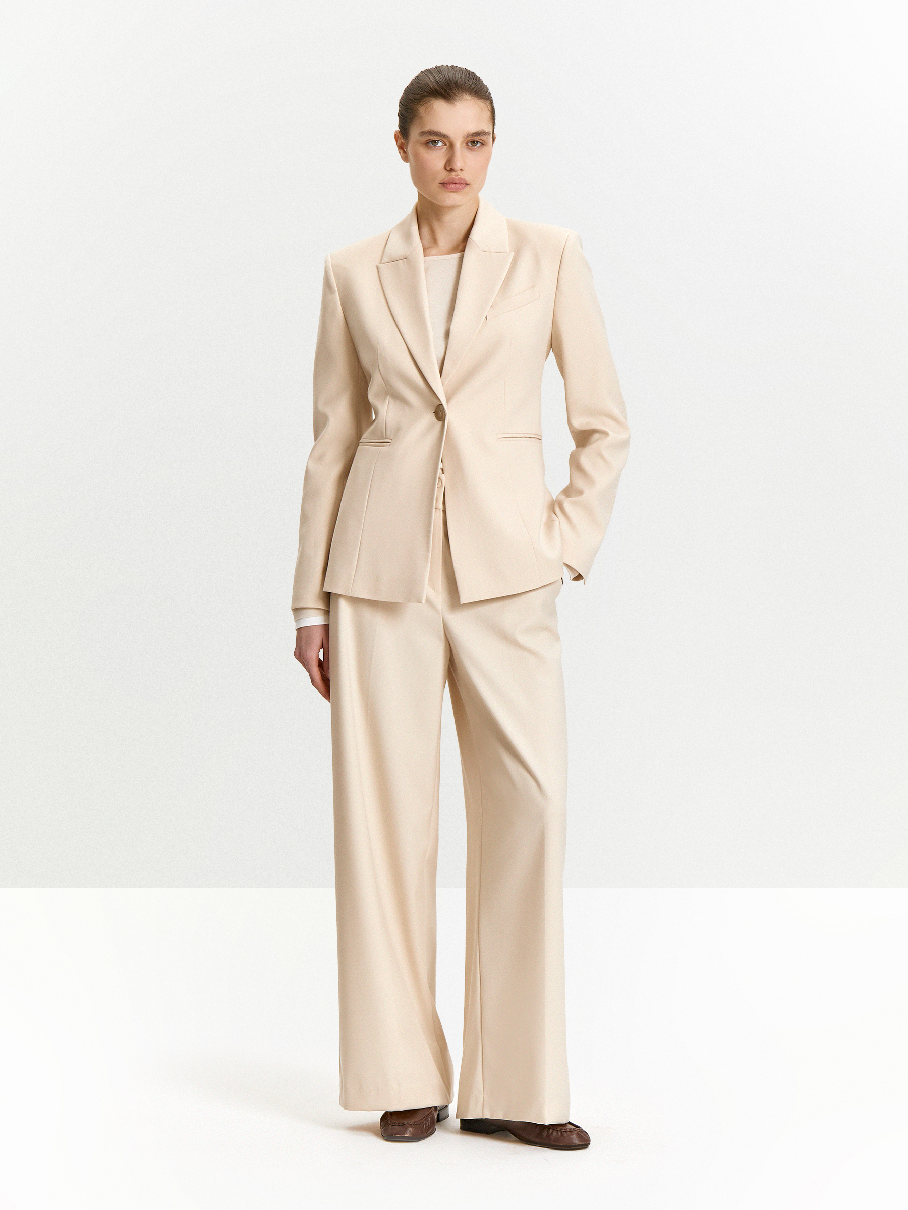 Брюки широкого кроя 14990₽