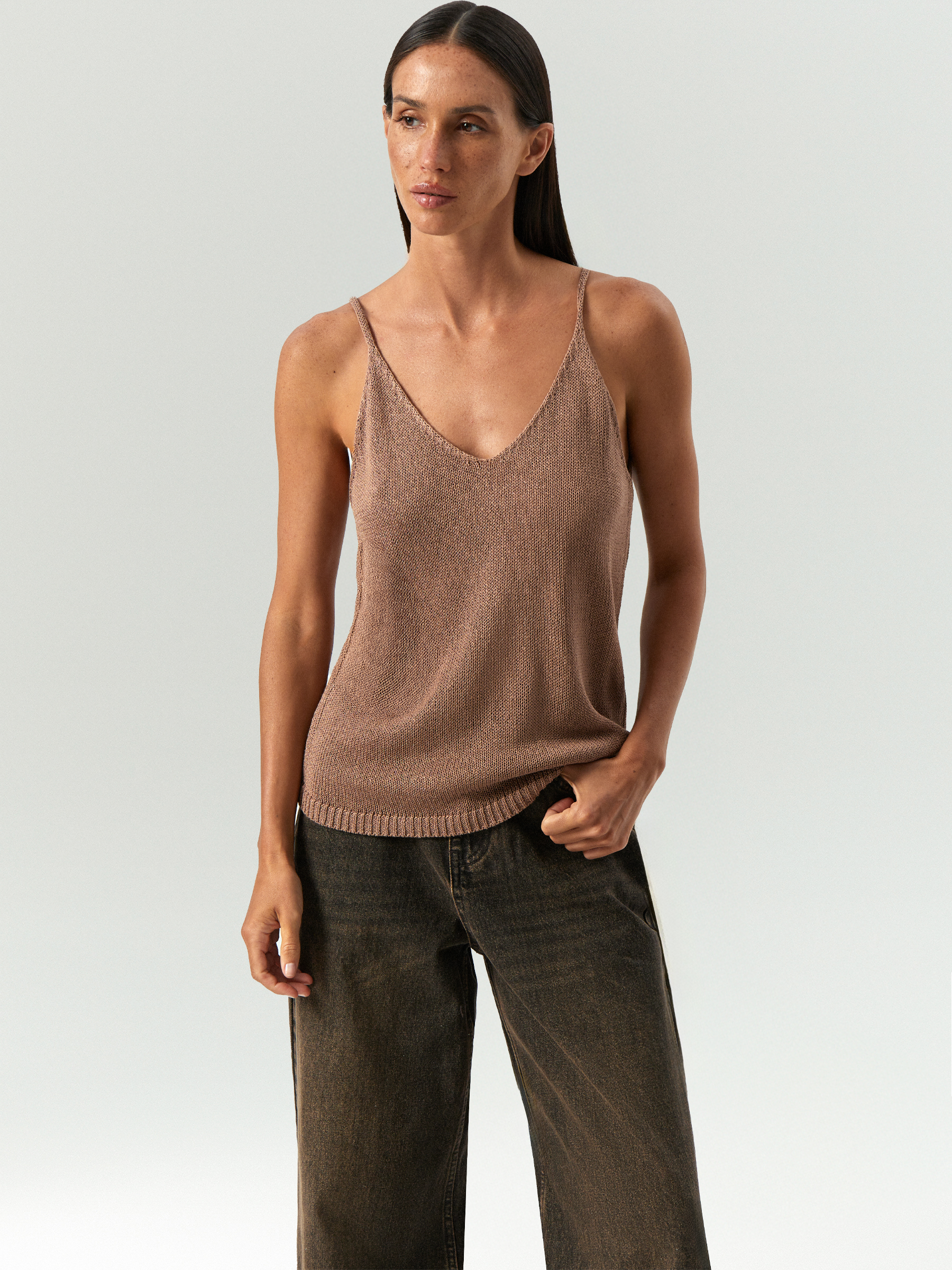 Трикотажный топ с металлизированной нитью 7990₽