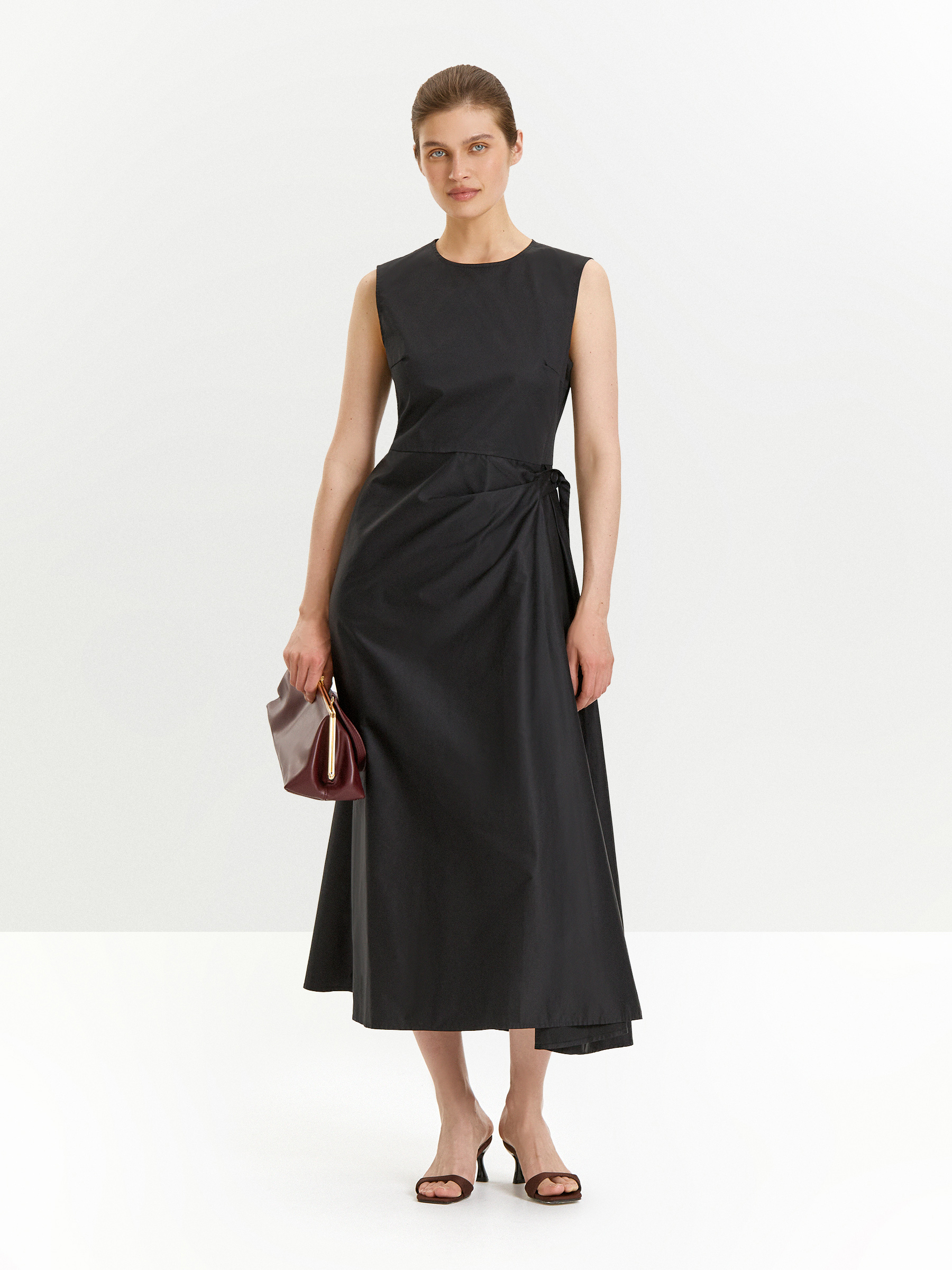 Платье макси из 100 хлопка 22990₽