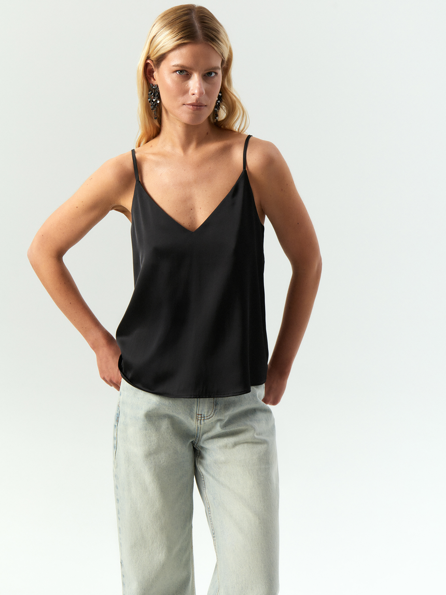 Топ из вискозы 3490₽