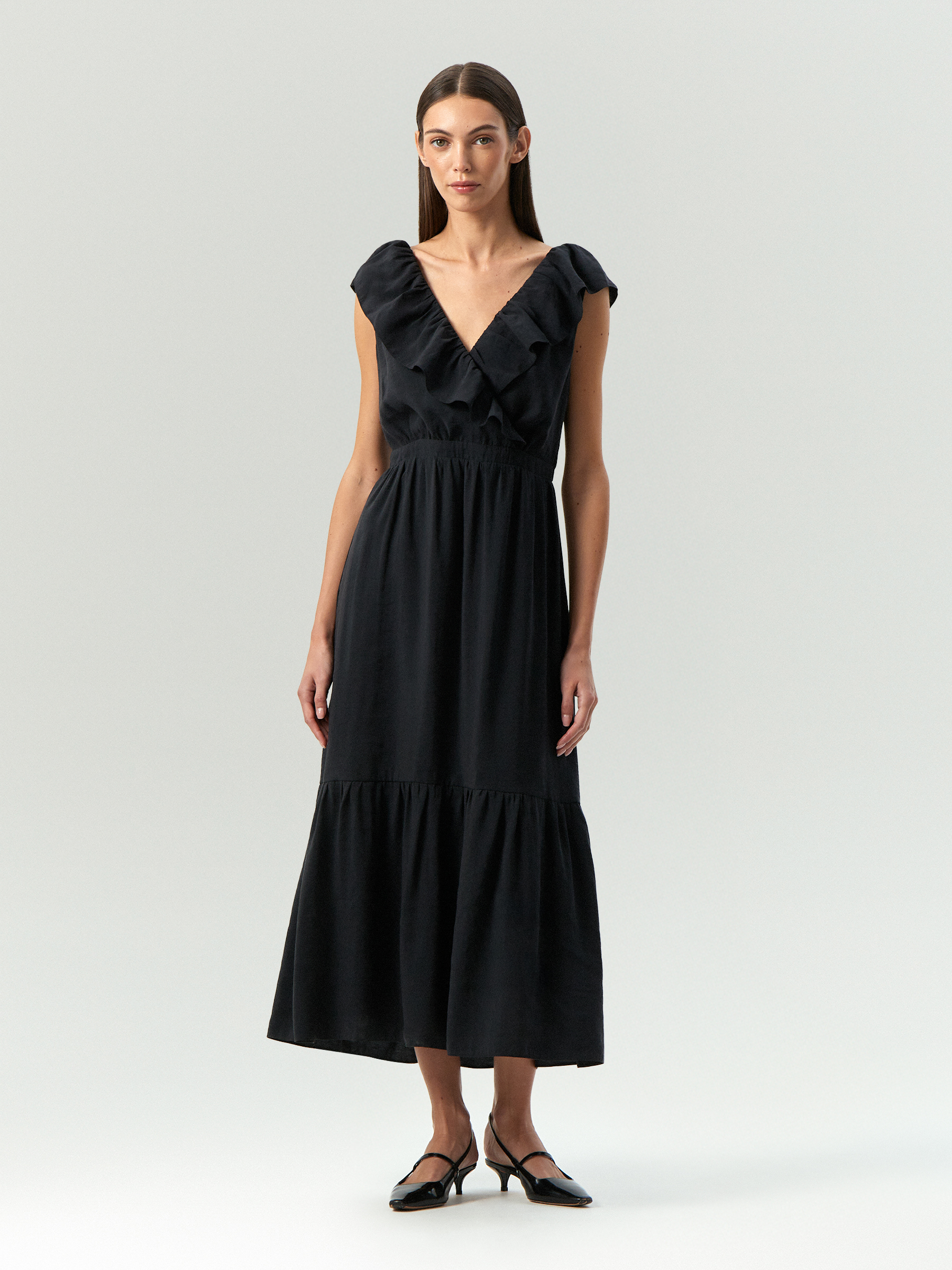 Платье миди из 100 вискозы 25990₽