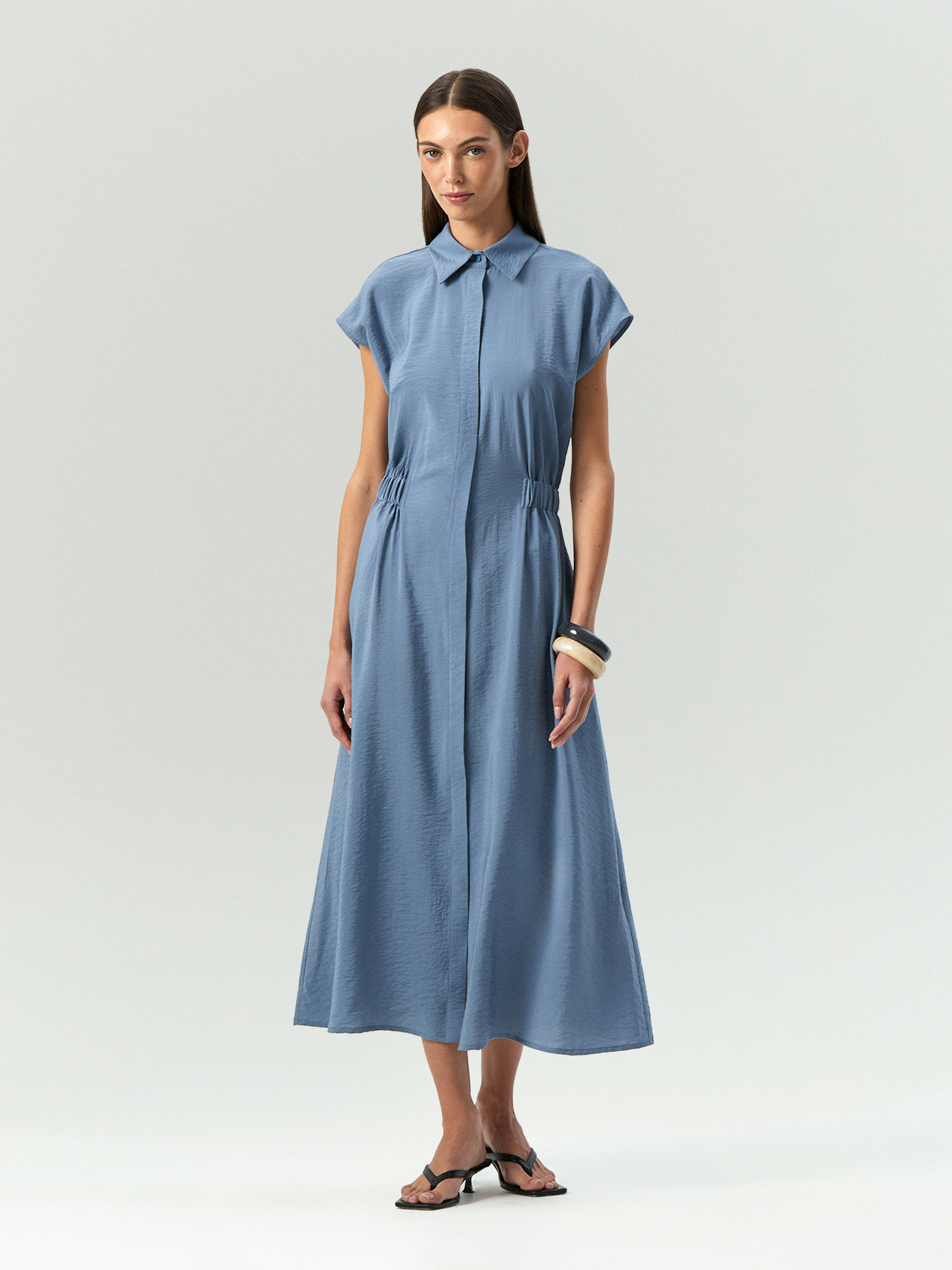 Платье макси из вискозы 17990₽