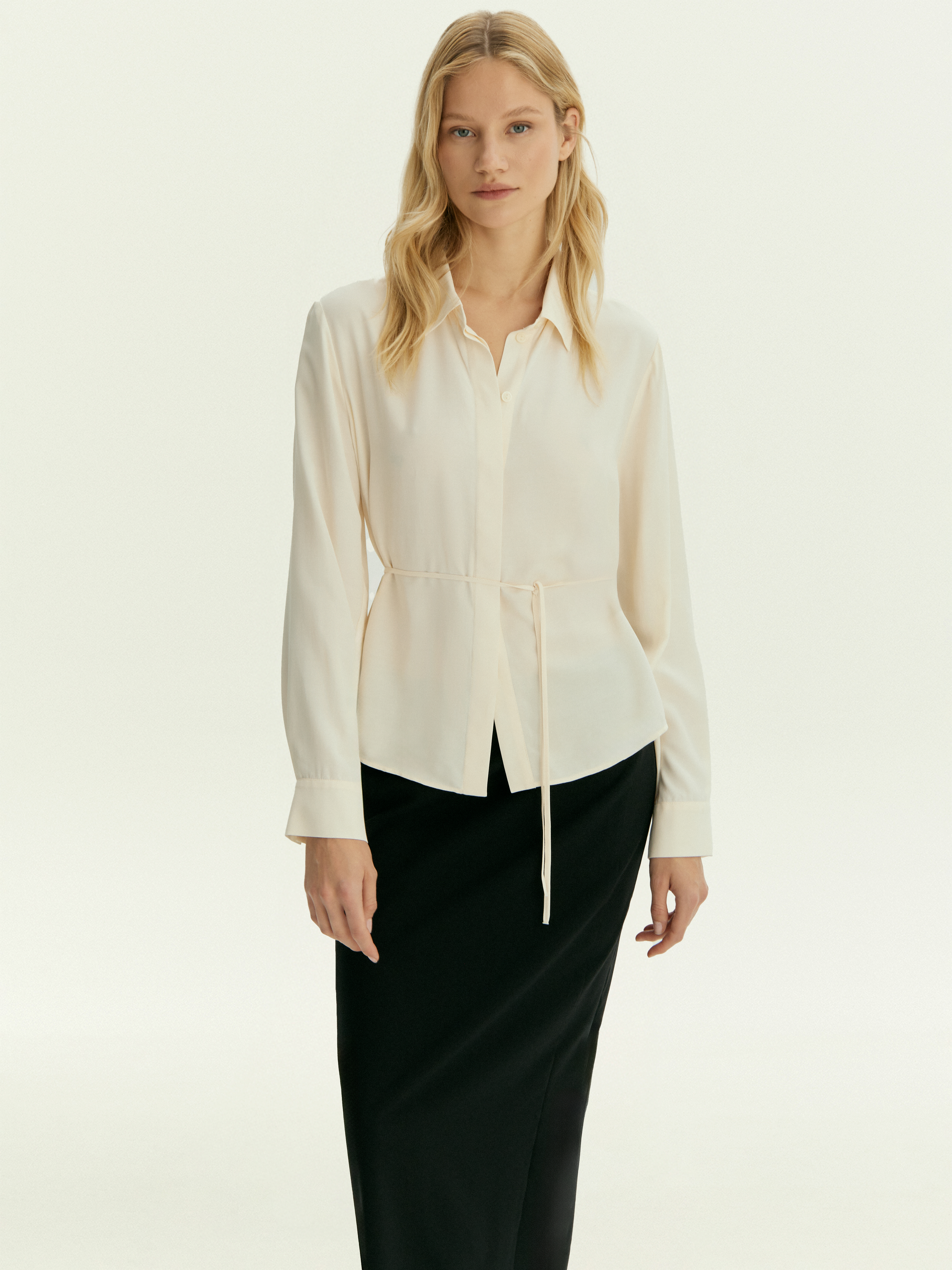 Рубашка из 100 вискозы с поясом 9790₽