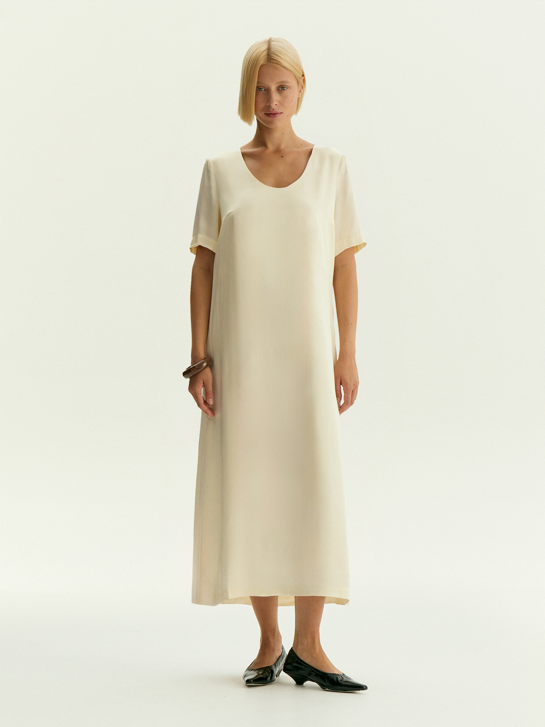 Платье миди из 100 вискозы 7990₽