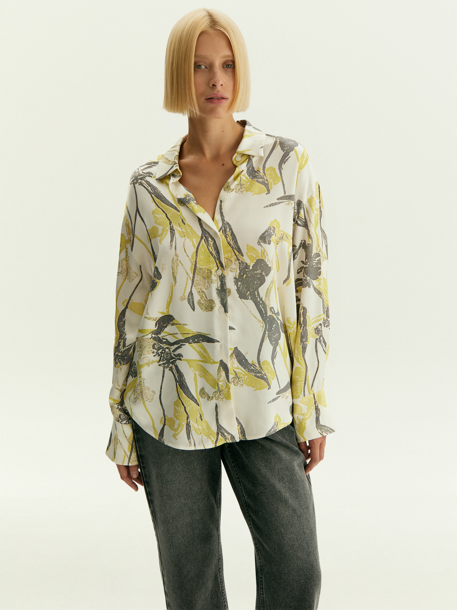 Рубашка с цветочным принтом из 100 вискозы 4790₽