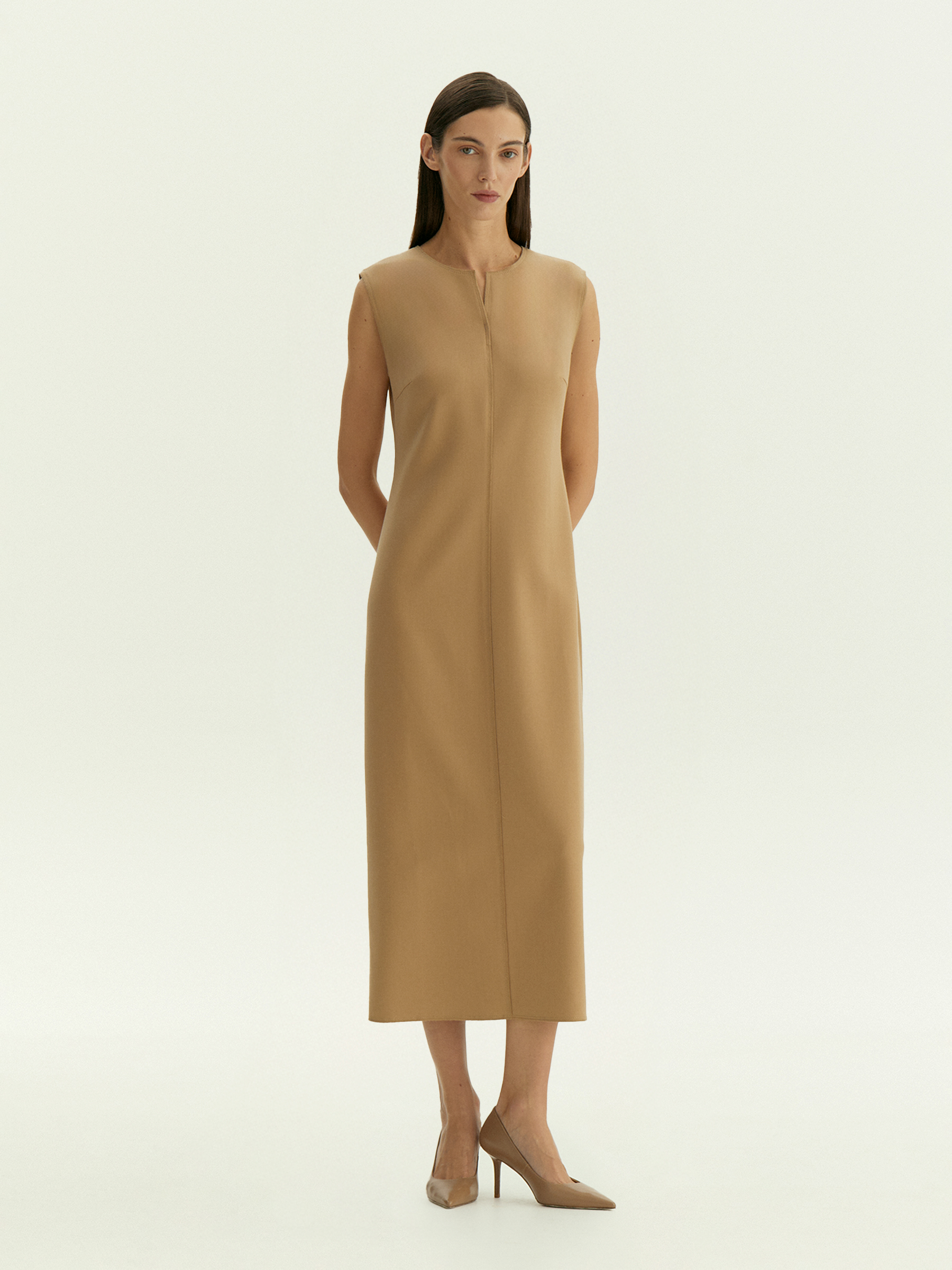 Платье однотонное 6790₽