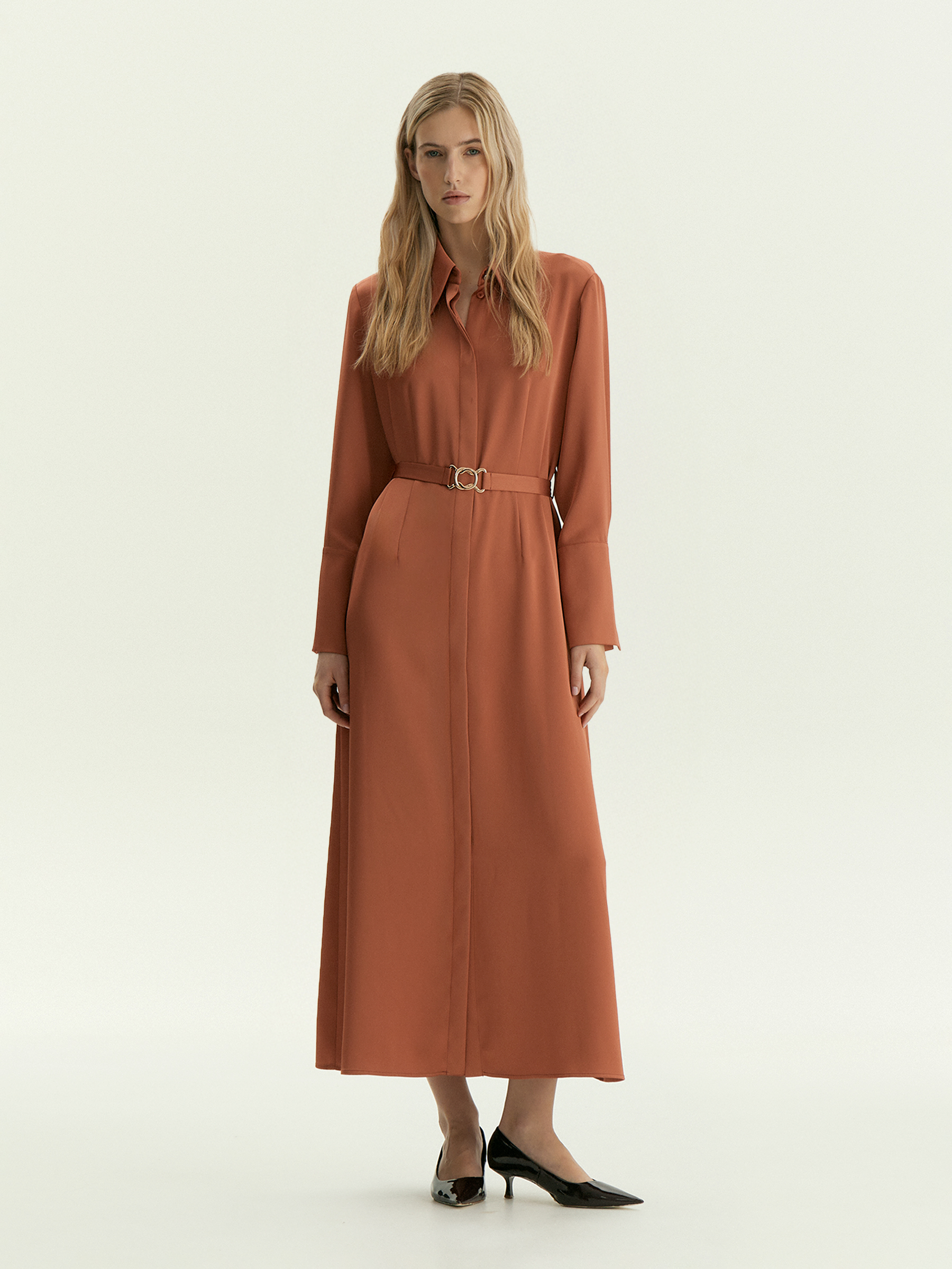 Платье-рубашка макси 11190₽