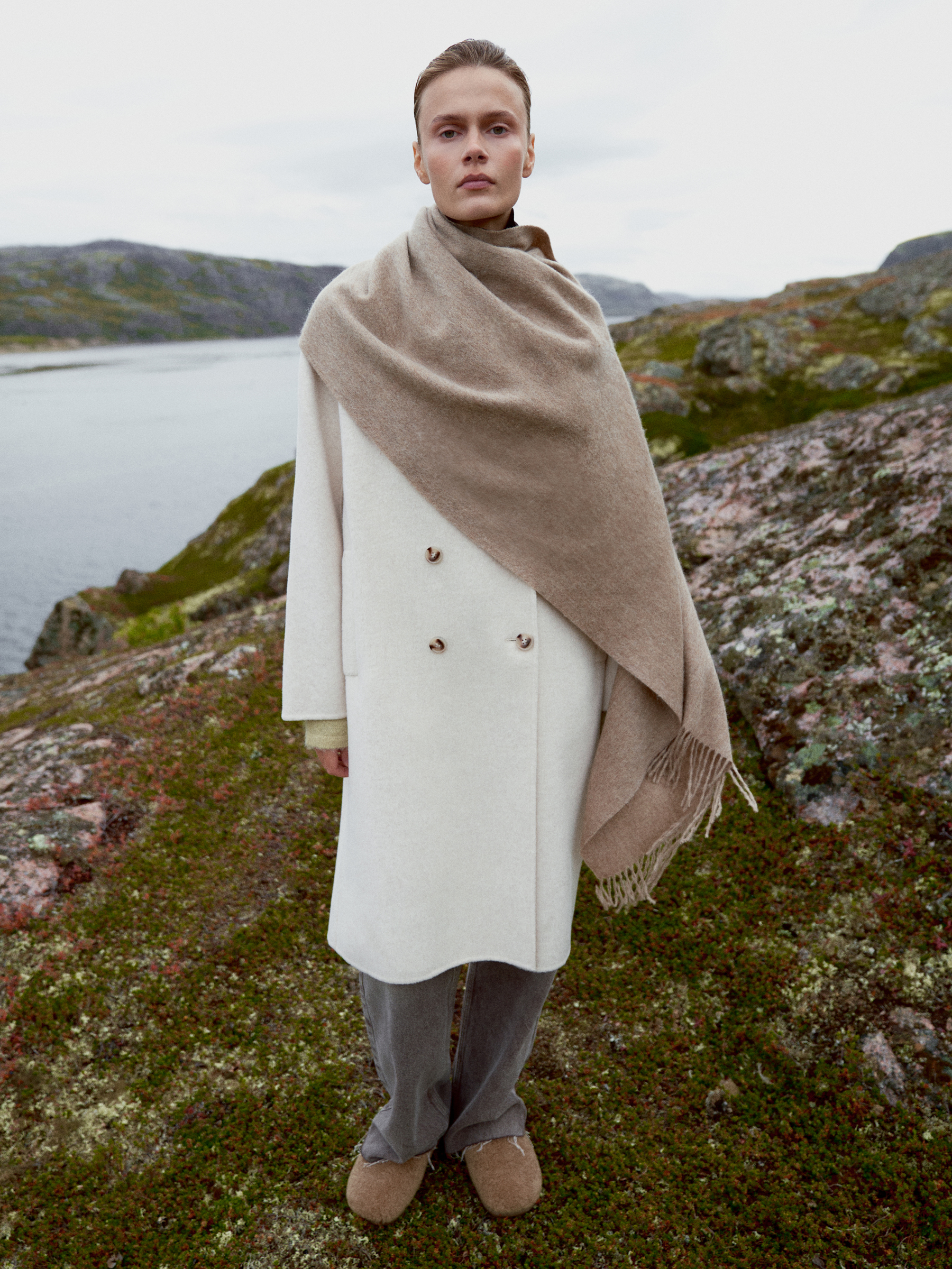 Пальто из шерсти на пуговицах 34990₽