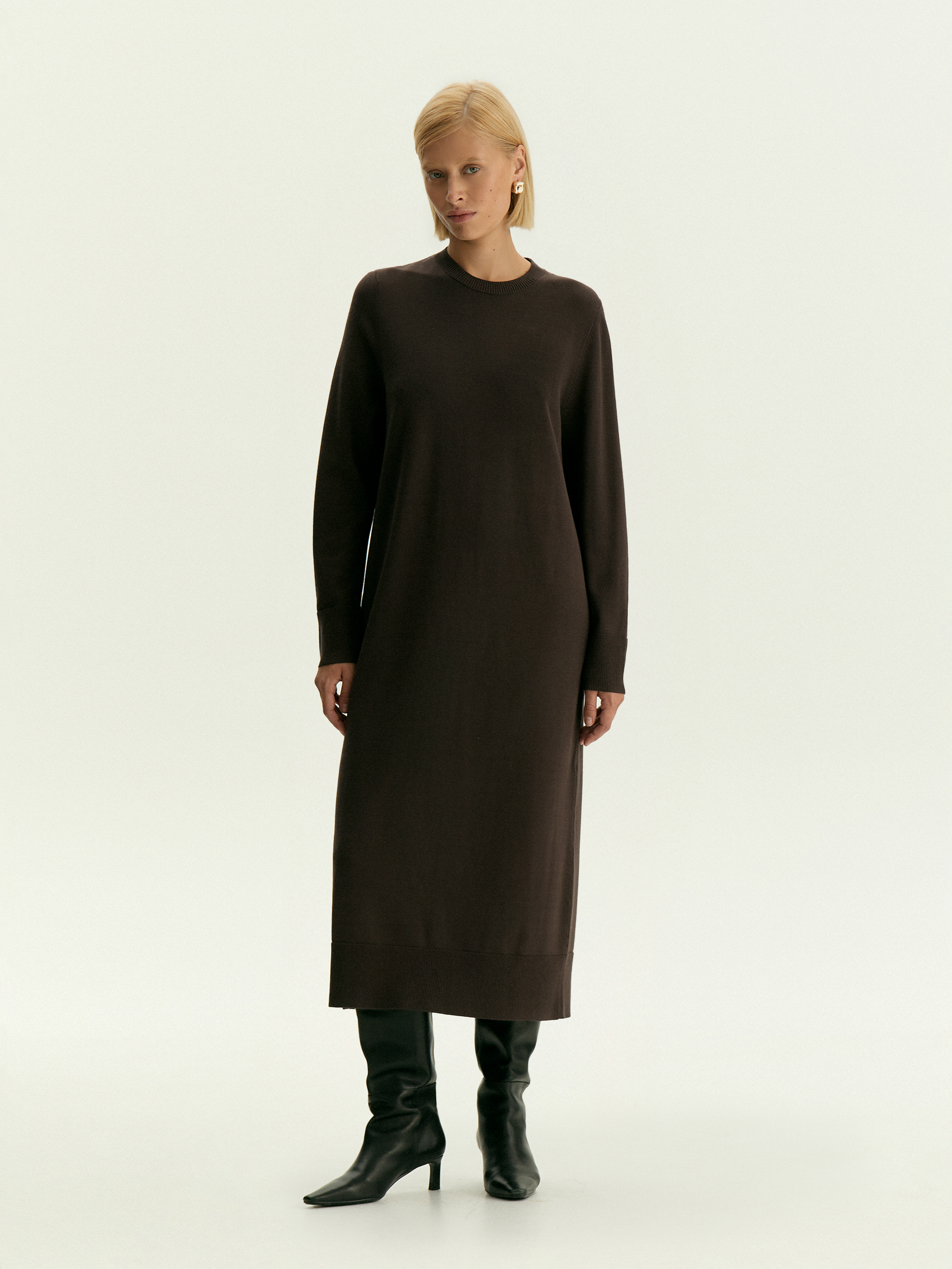 Трикотажное платье из вискозы 7790₽