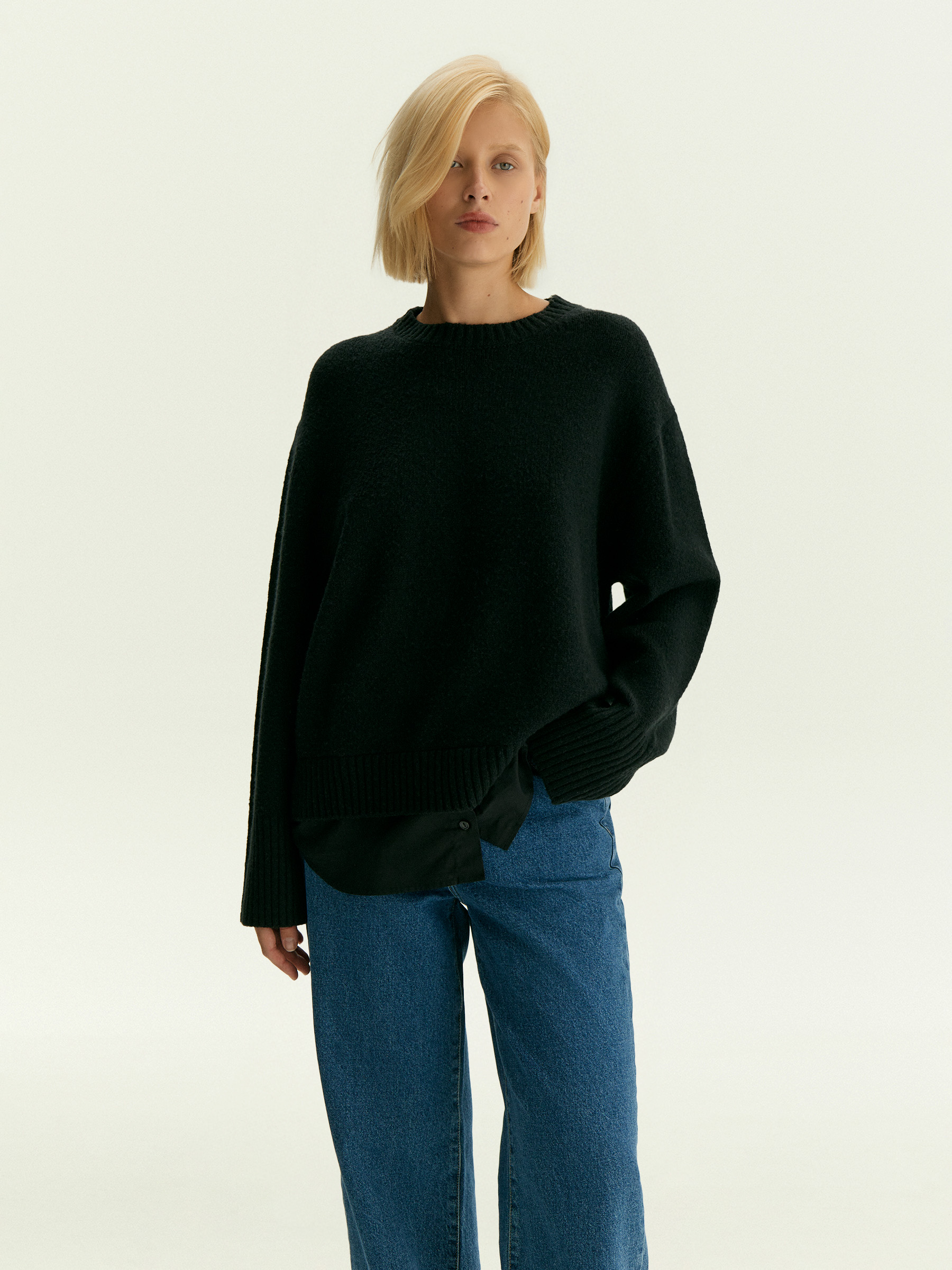 Джемпер из вискозного трикотажа с добавлением шерсти 4390₽