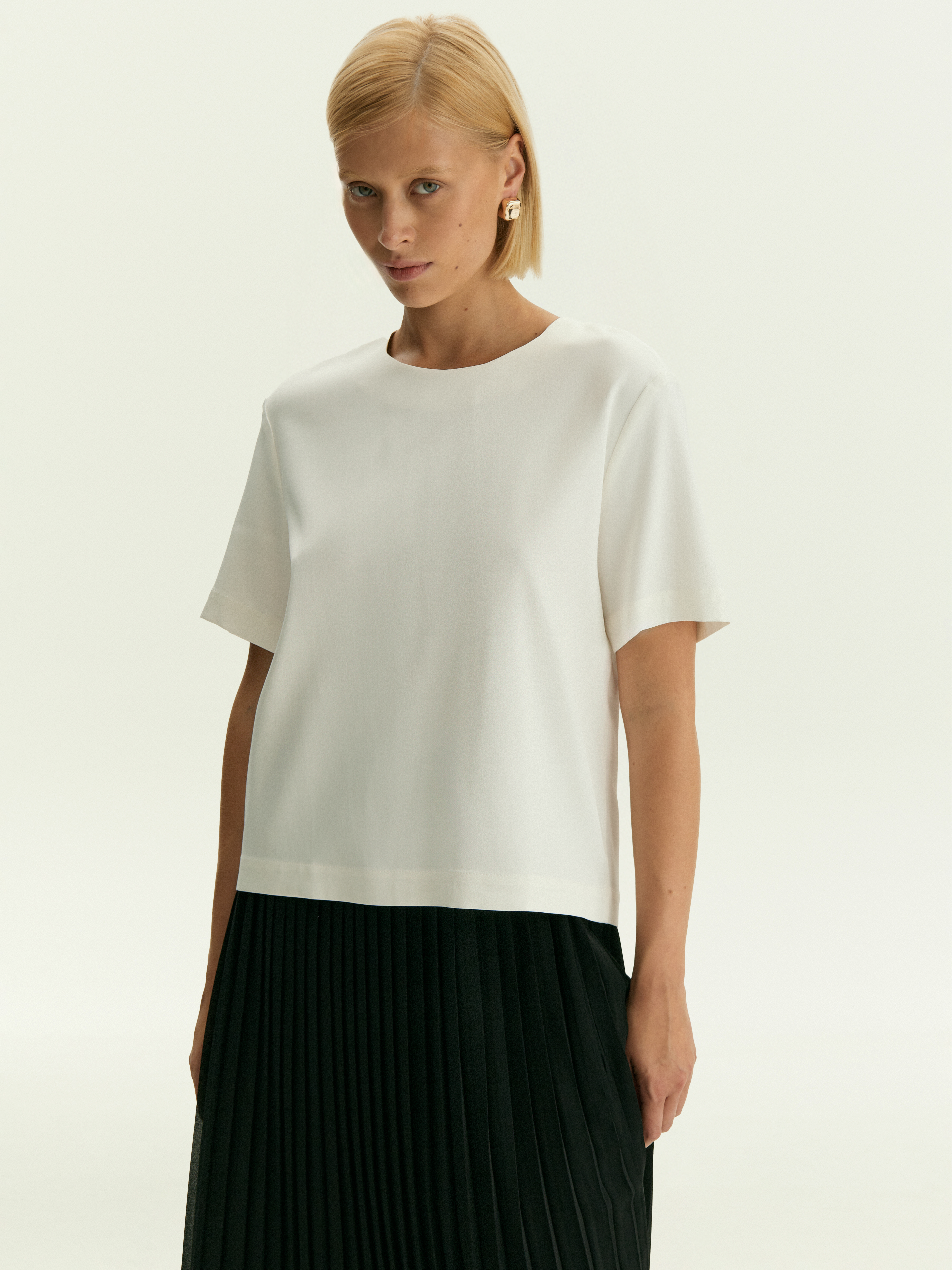 Блузка с коротким рукавом 8990₽