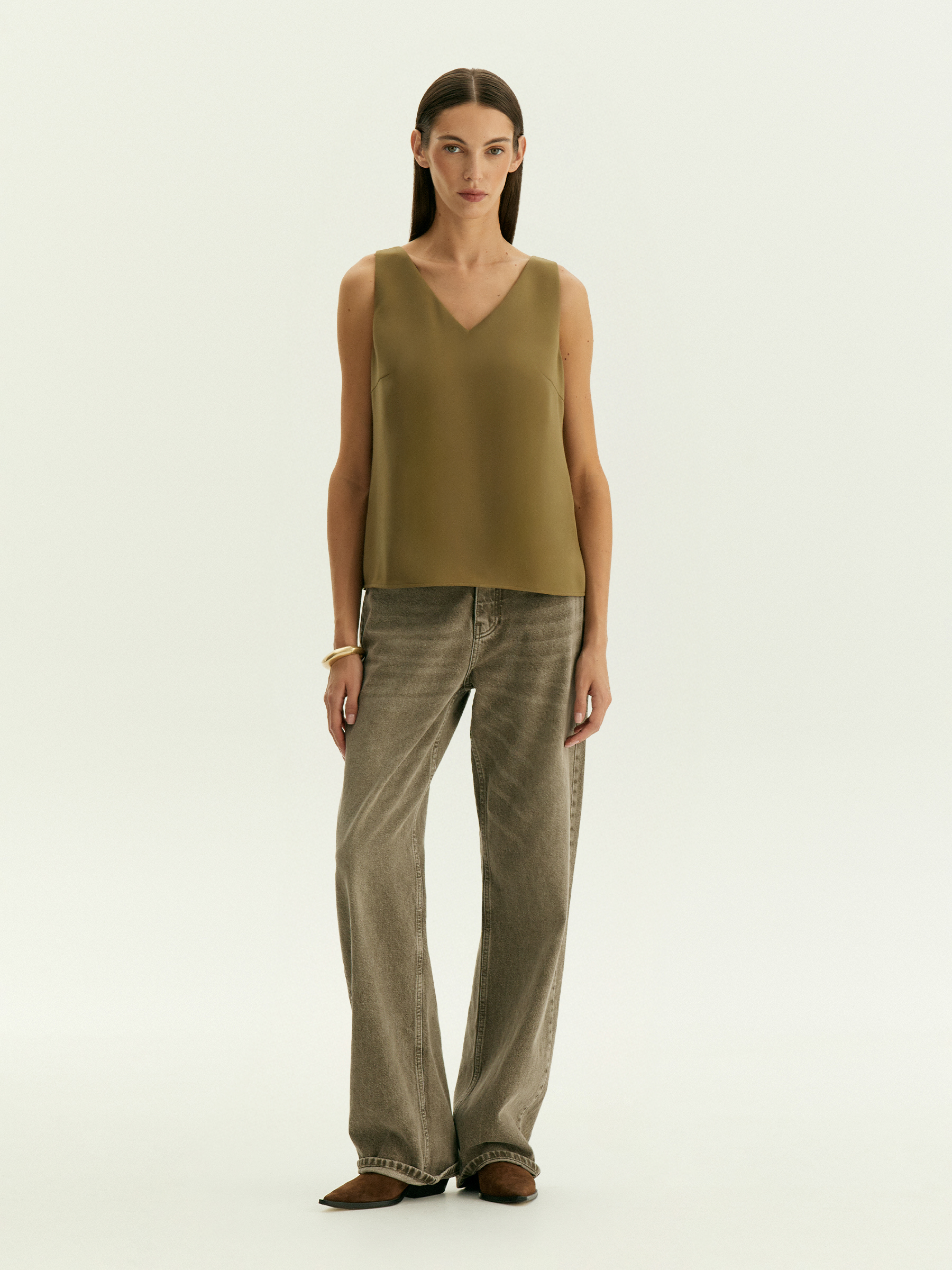 Топ приталенный 2690₽