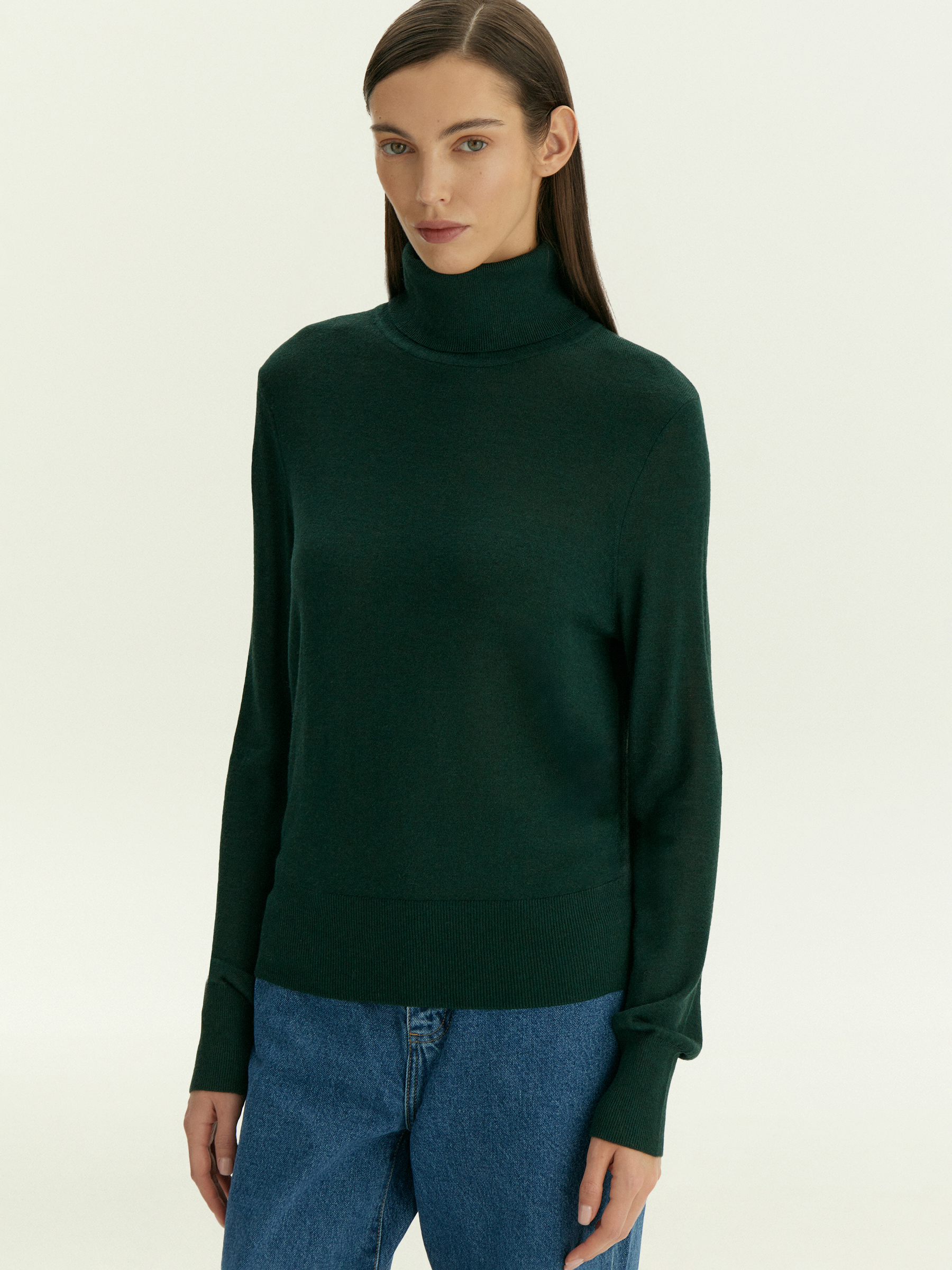 Водолазка из вискозы с добавлением шерсти 7990₽