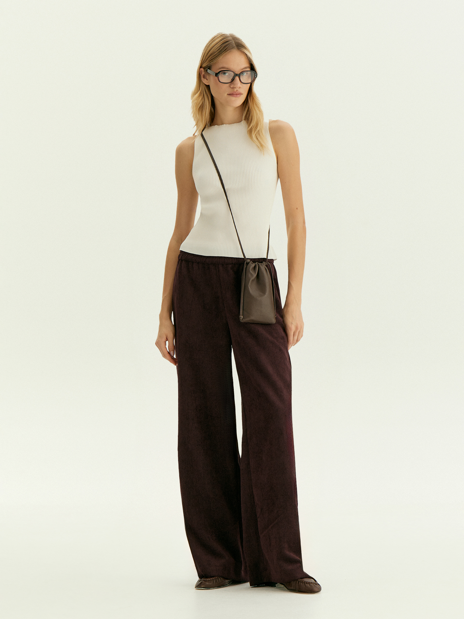 Вельветовые брюки 7790₽