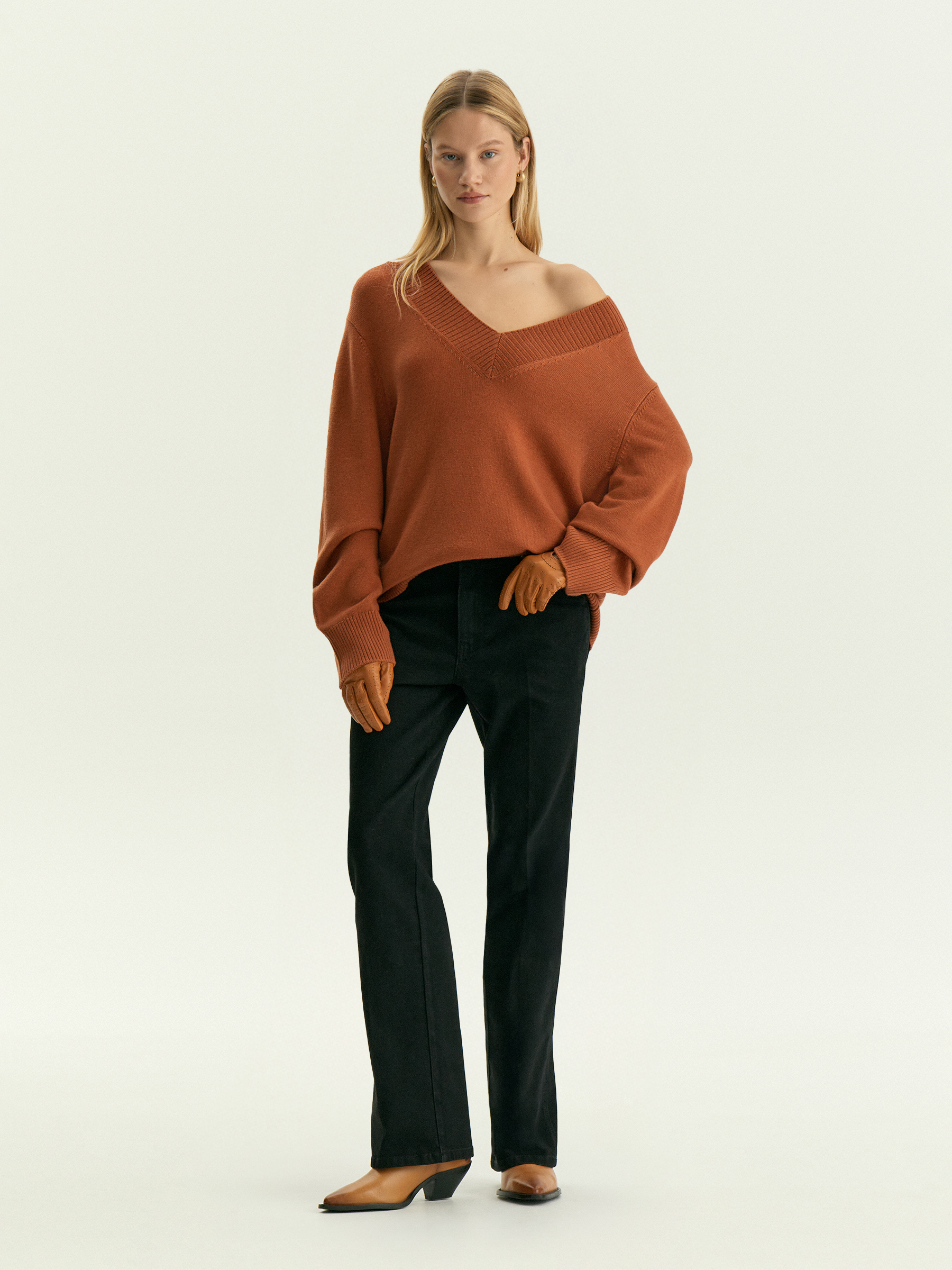 Джемпер из вискозного трикотажа с добавлением шерсти 8390₽