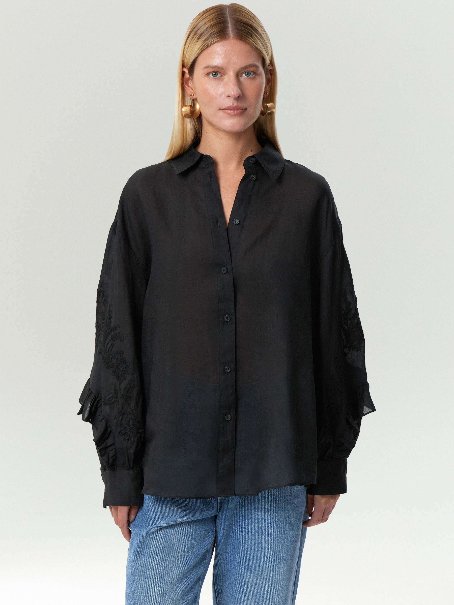 Рубашка однотонная 15990₽