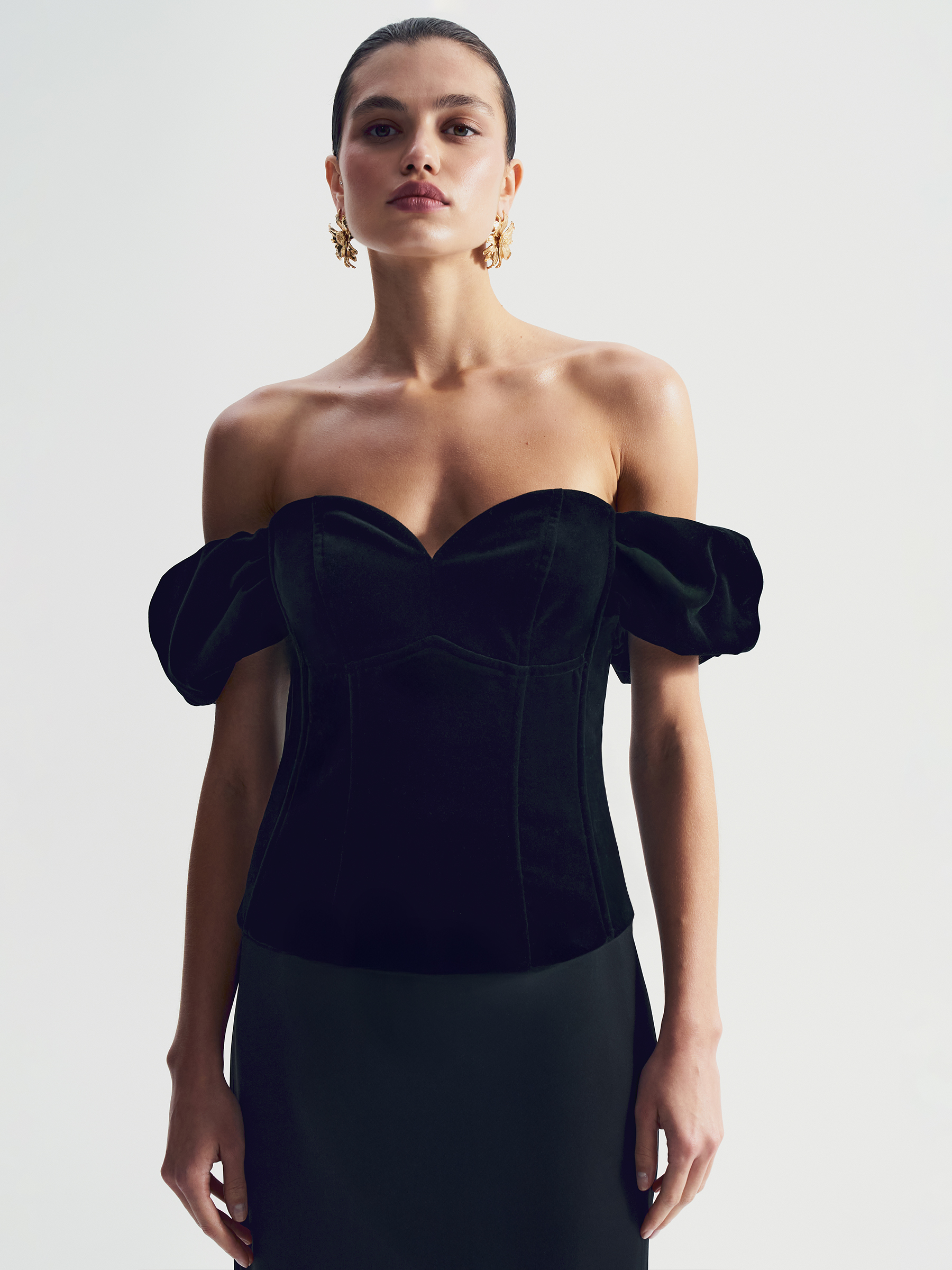 Однотонный топ 11190₽