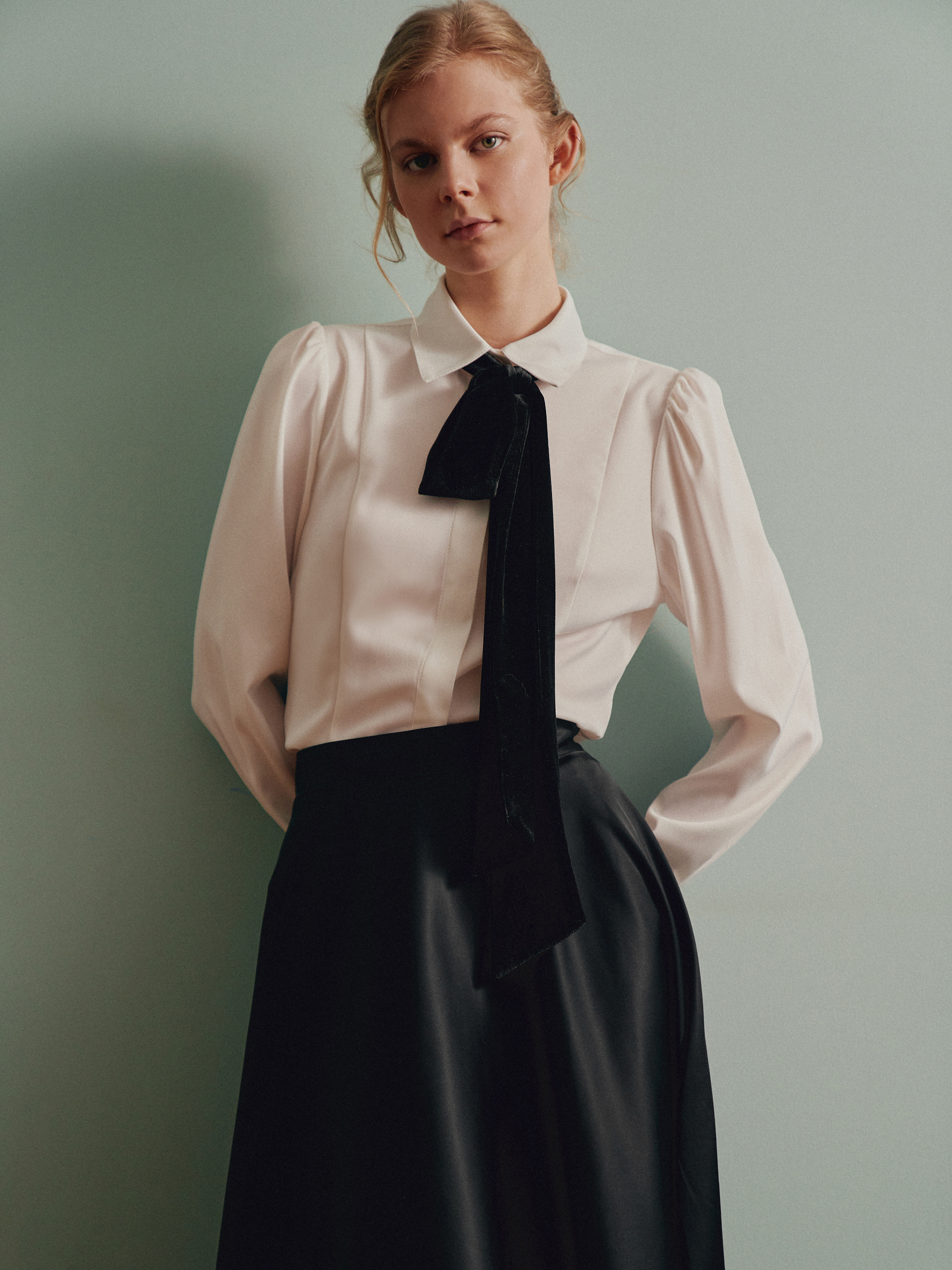 Рубашка с бантом 13990₽