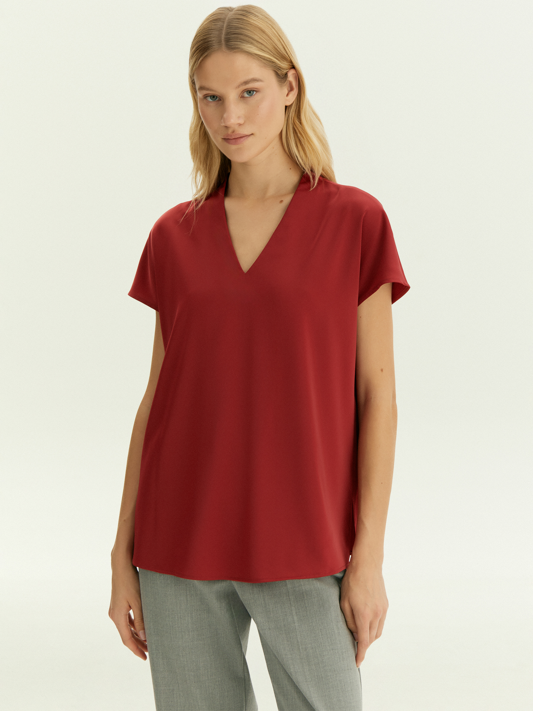 Блуза из костюмной ткани 3590₽