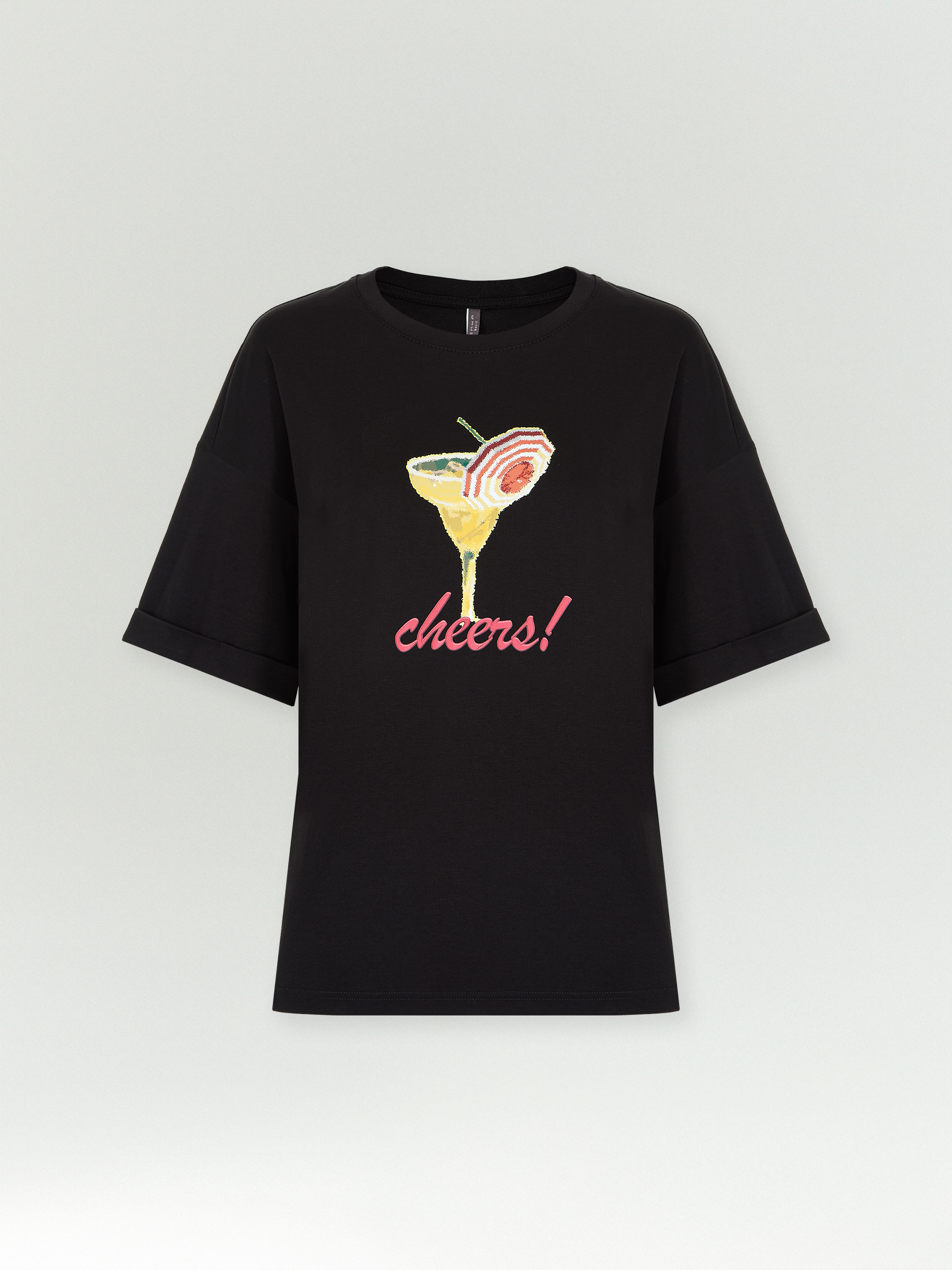 Трикотажная футболка со спущенным плечом 4990₽