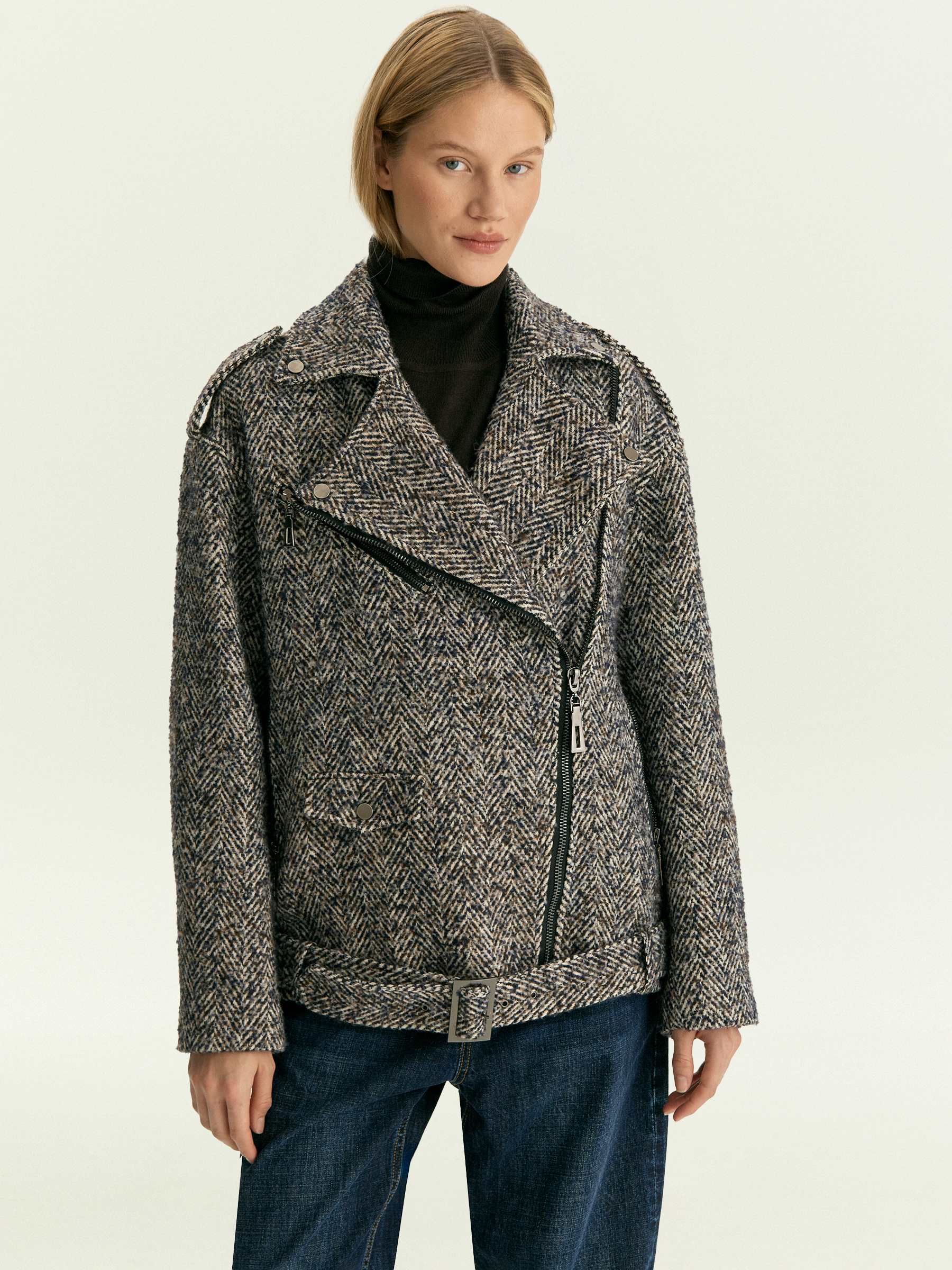 Пальто укороченное 19790₽