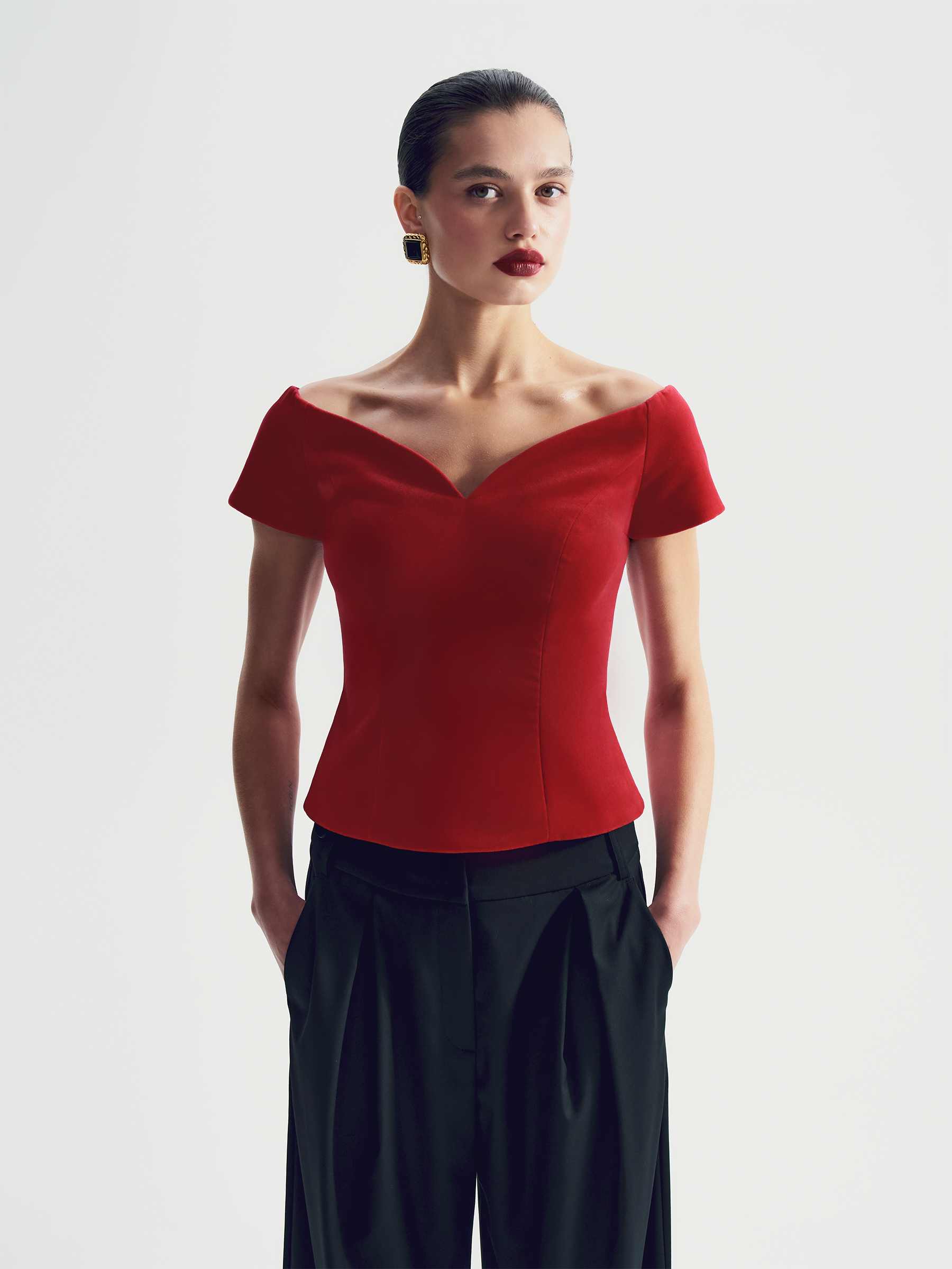 Однотонный топ 10490₽