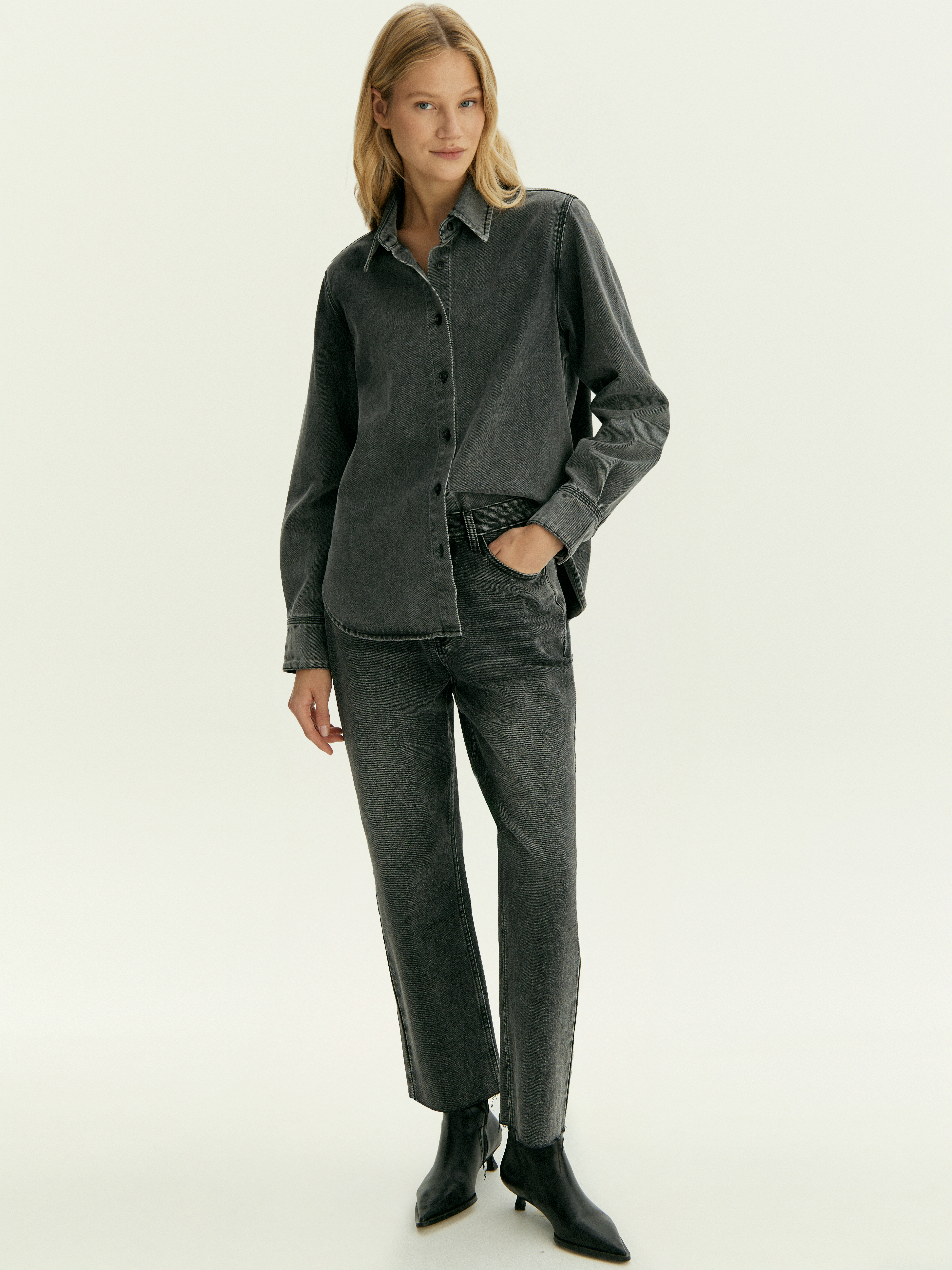 Джинсы Straight Leg 440 12990₽