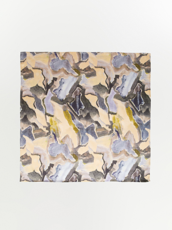 Платок с принтом