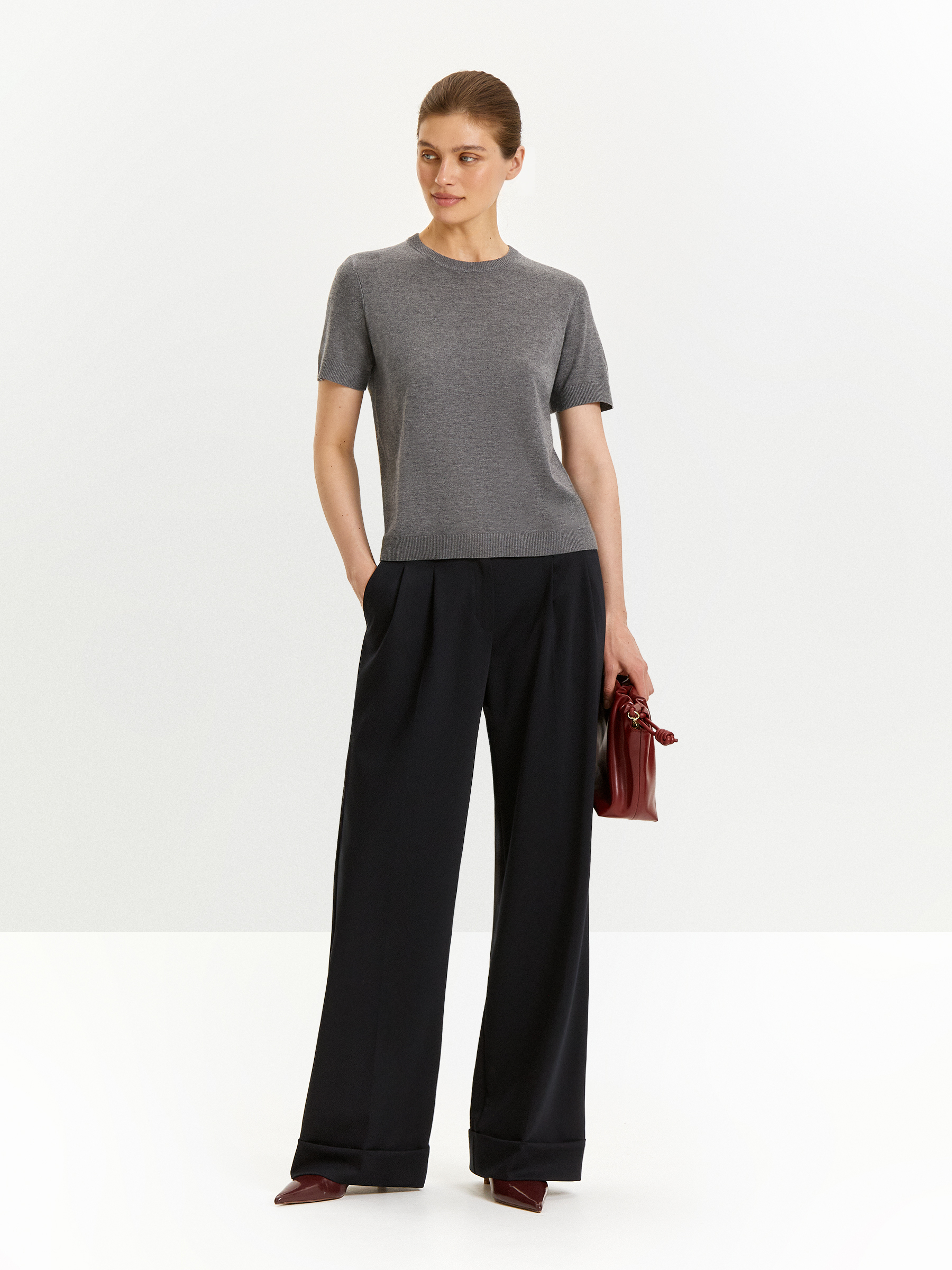 Брюки широкого кроя 12990₽