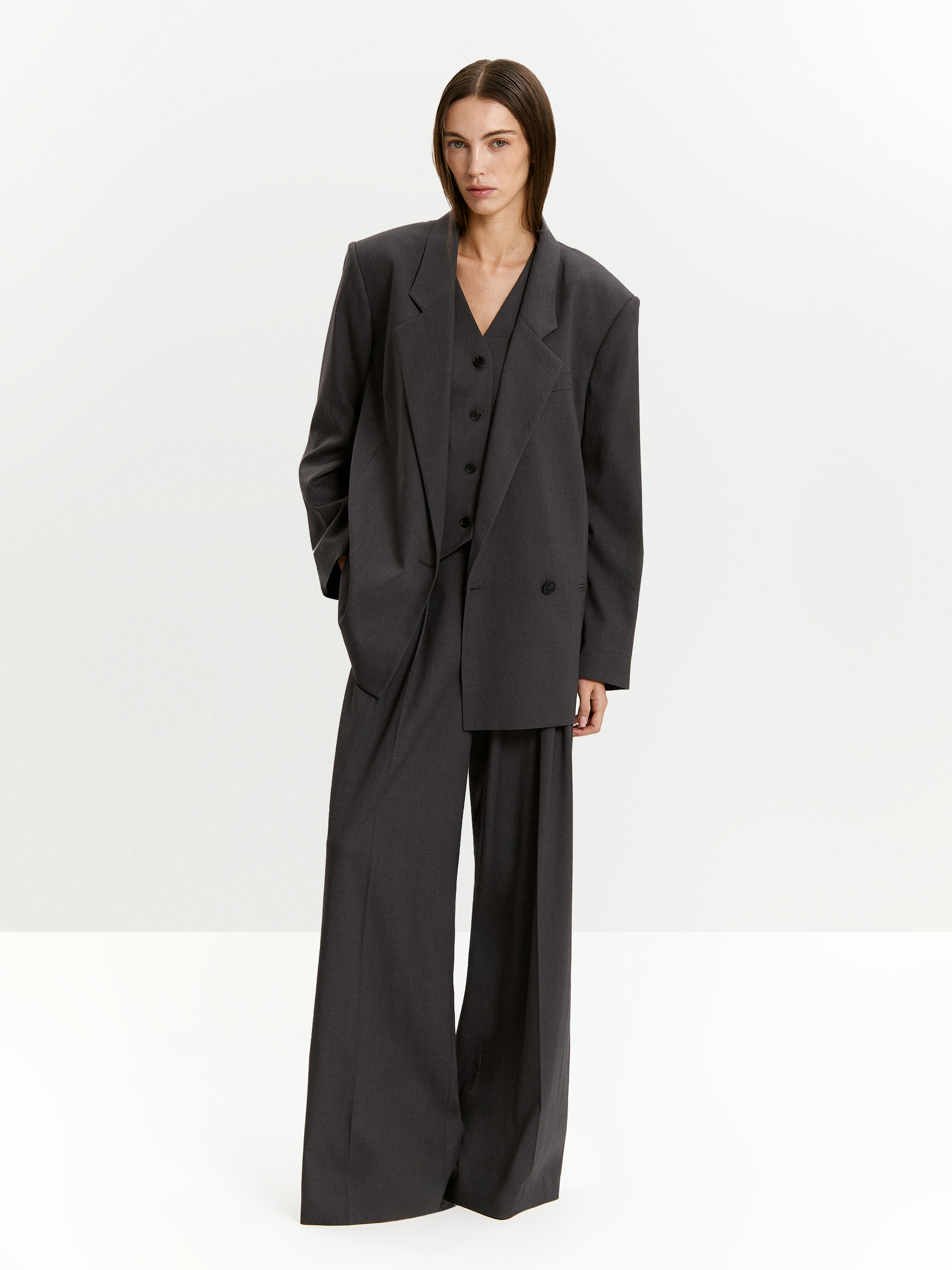 Брюки палаццо 15990₽