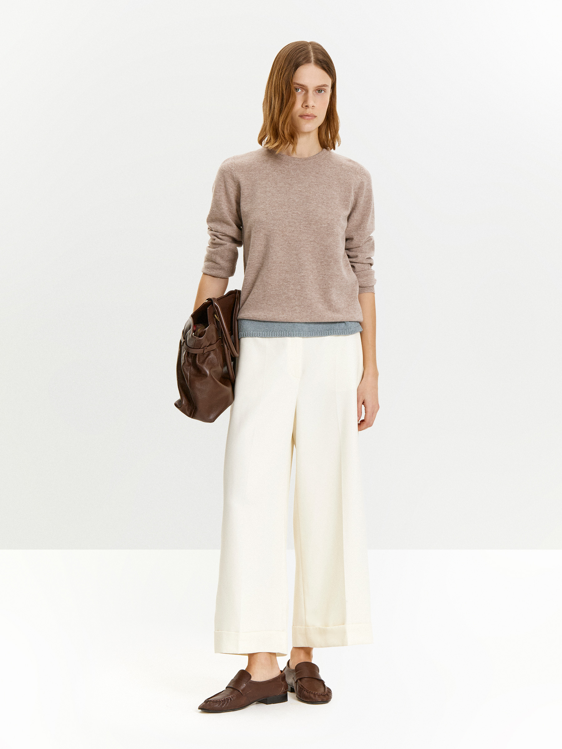 Брюки широкого кроя 18990₽