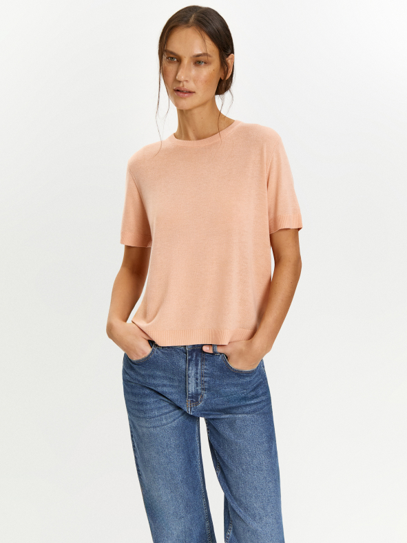 Футболка с содержанием шерсти