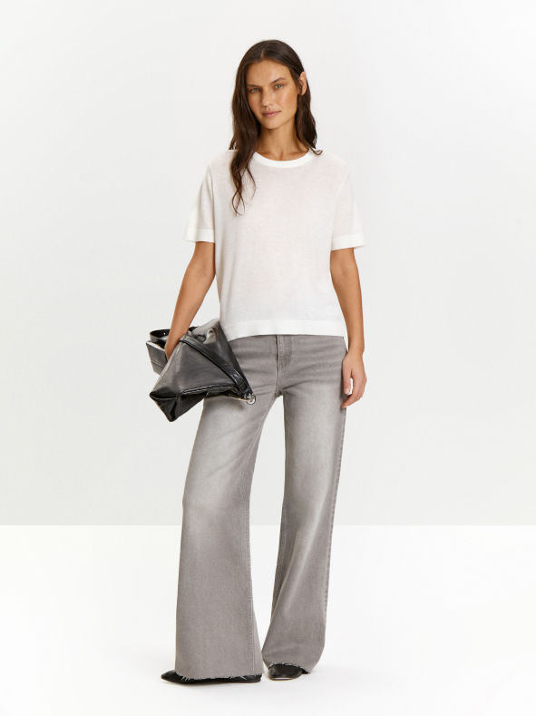 Футболка с содержанием шерсти