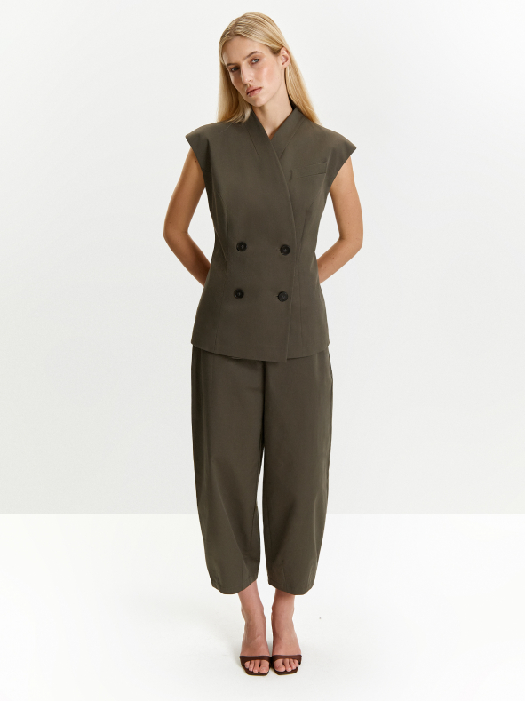 Брюки зауженного кроя