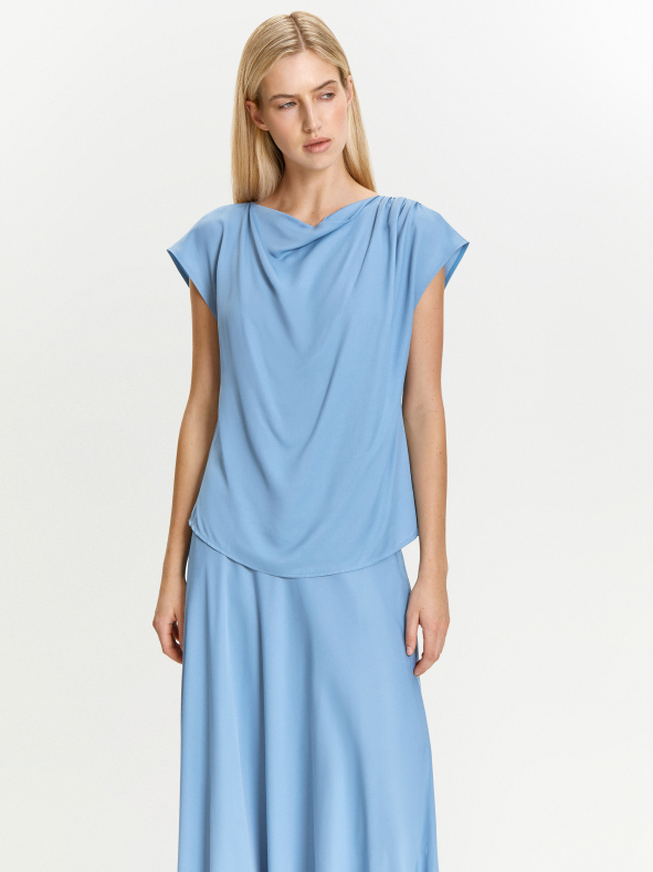 Блузка однотонная