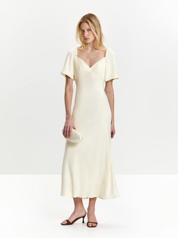 Платье приталенное