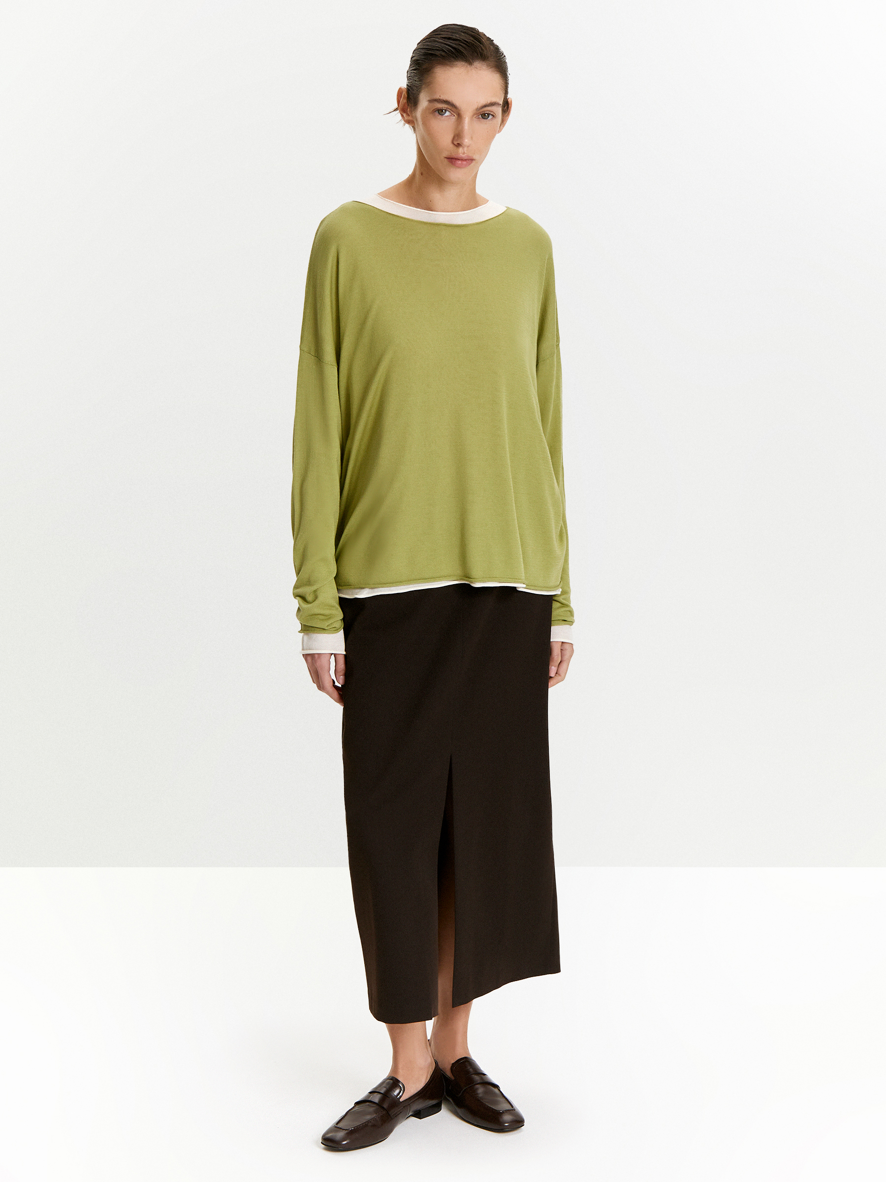 Джемпер с содержанием шелка 10990₽