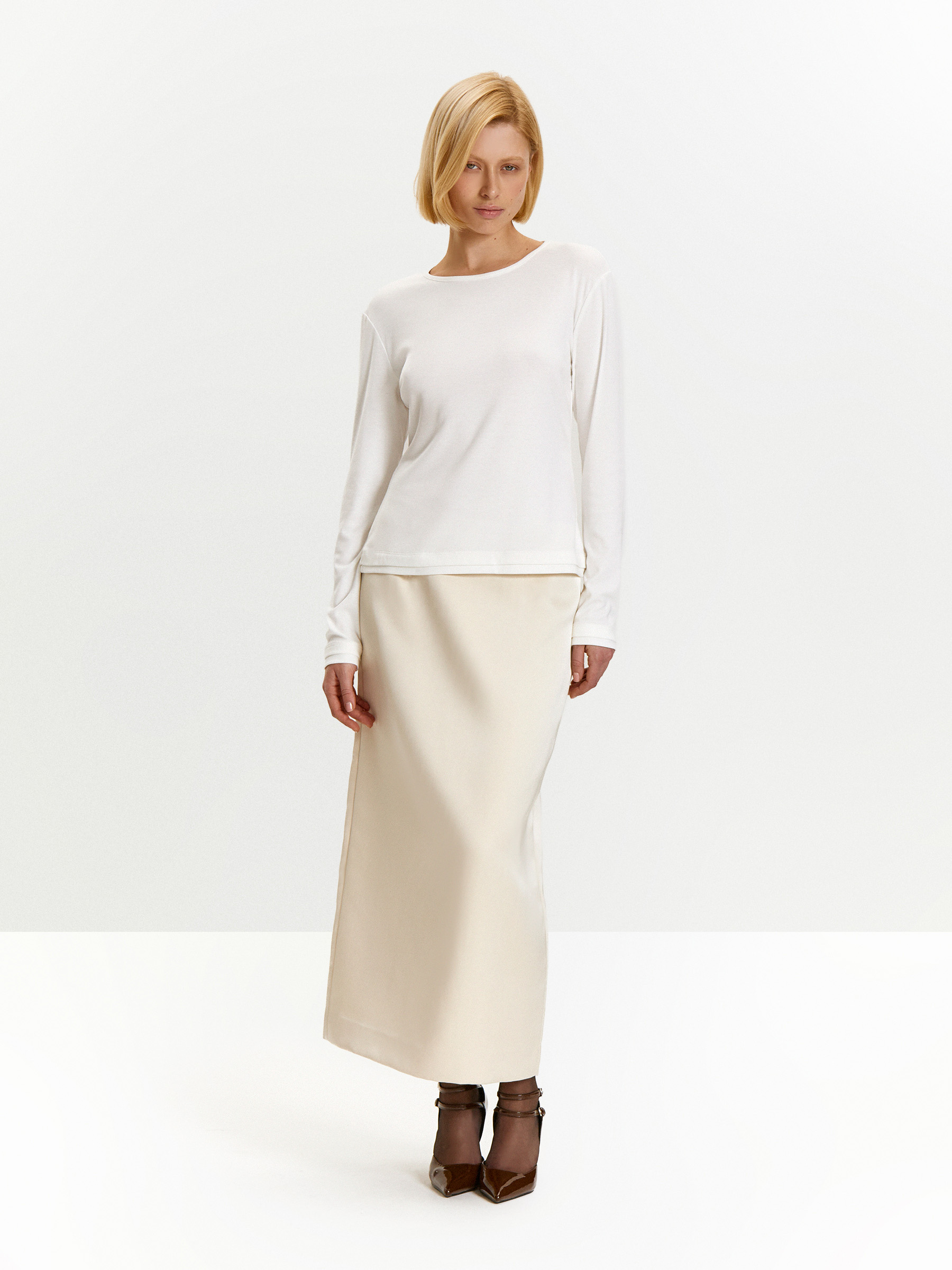 Лонгслив однотонный из вискозы 4990₽