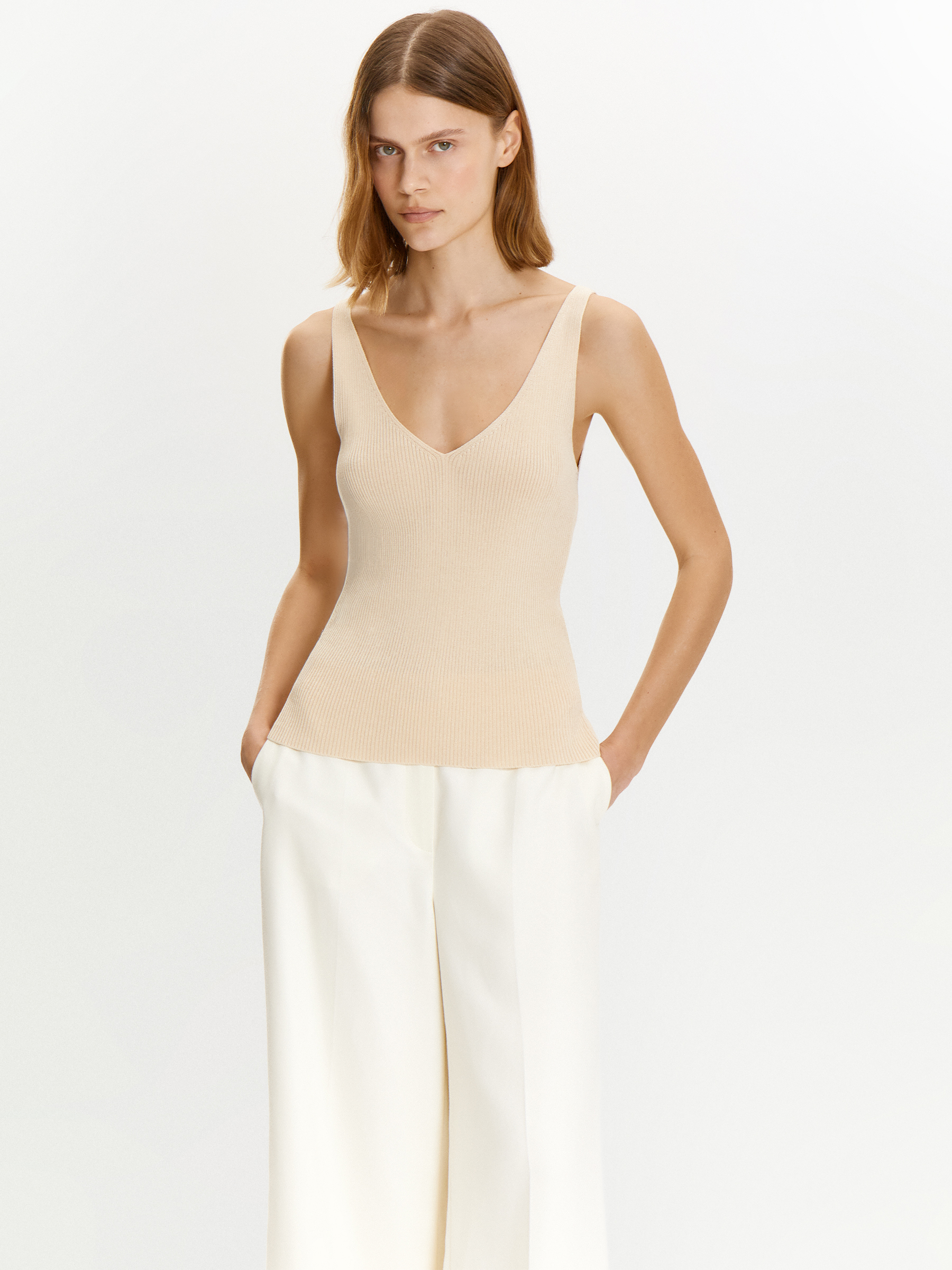 Трикотажный топ из вискозы 7990₽